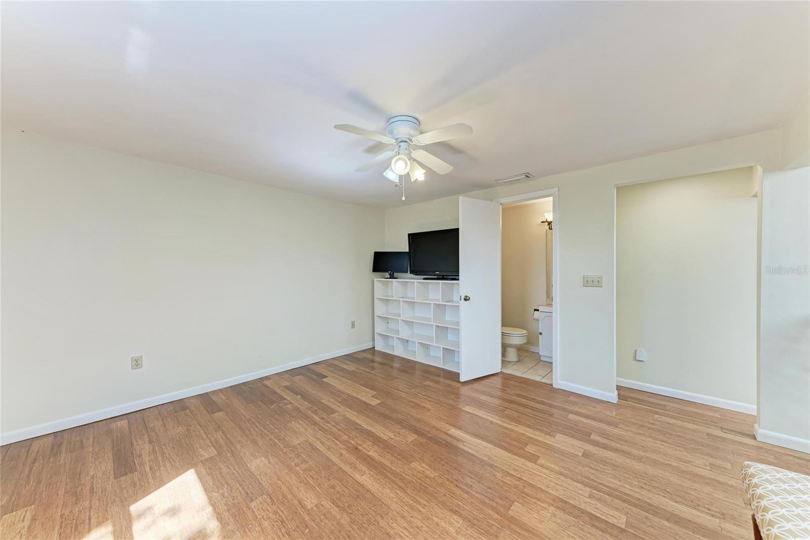 3111 BAYOU SOUND