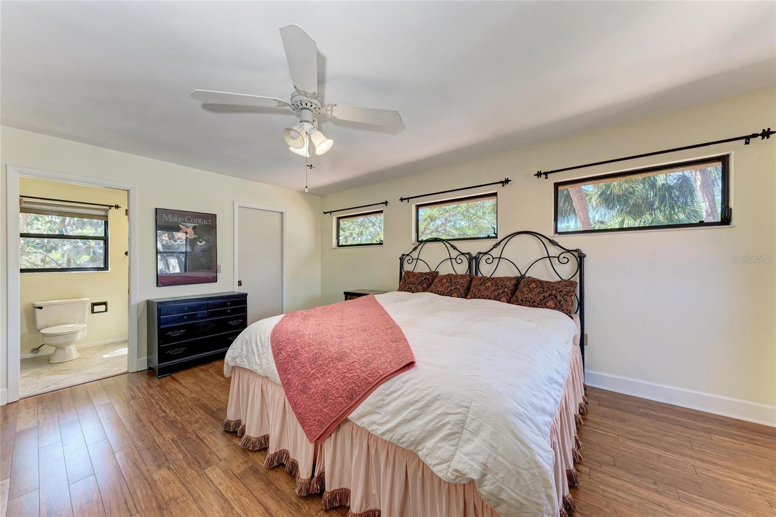 3111 BAYOU SOUND