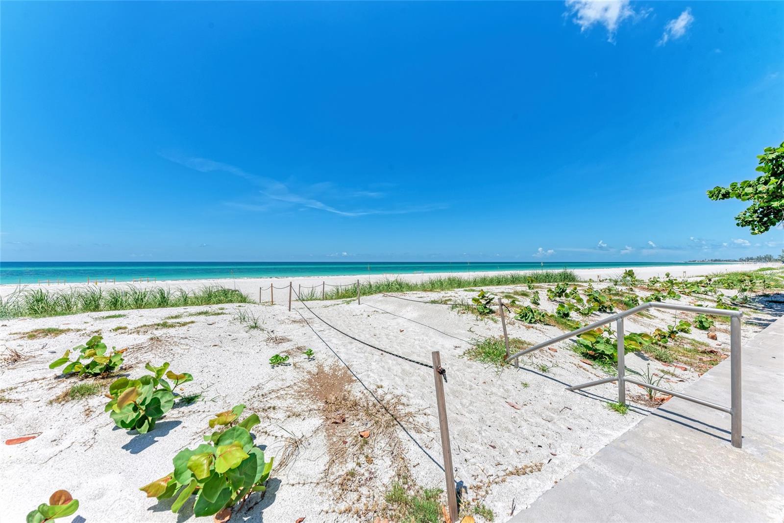 4825 GULF OF MEXICO DR #304