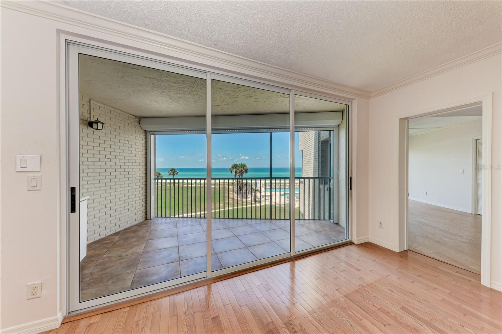 4825 GULF OF MEXICO DR #304