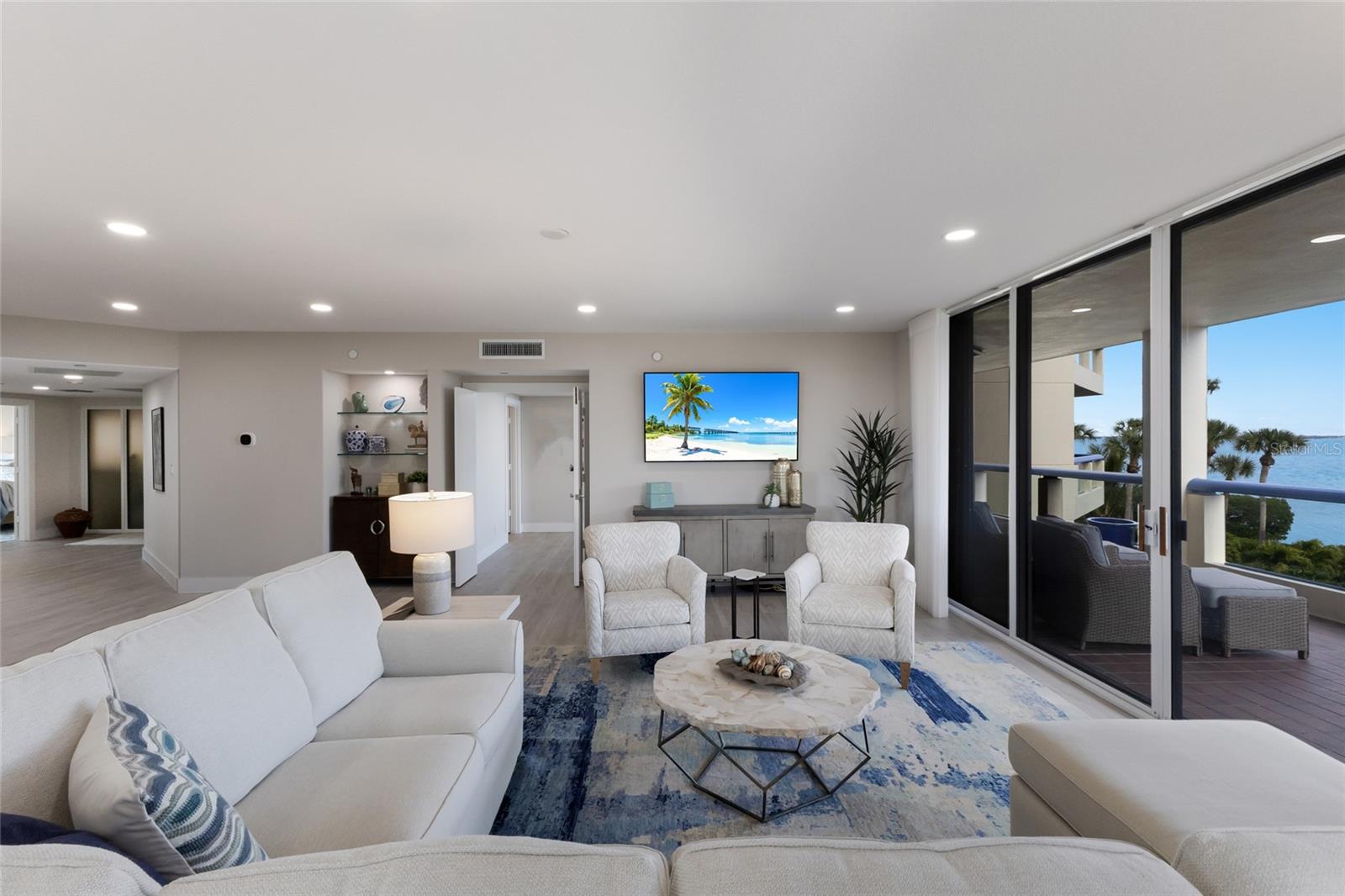 2120 HARBOURSIDE DR #628