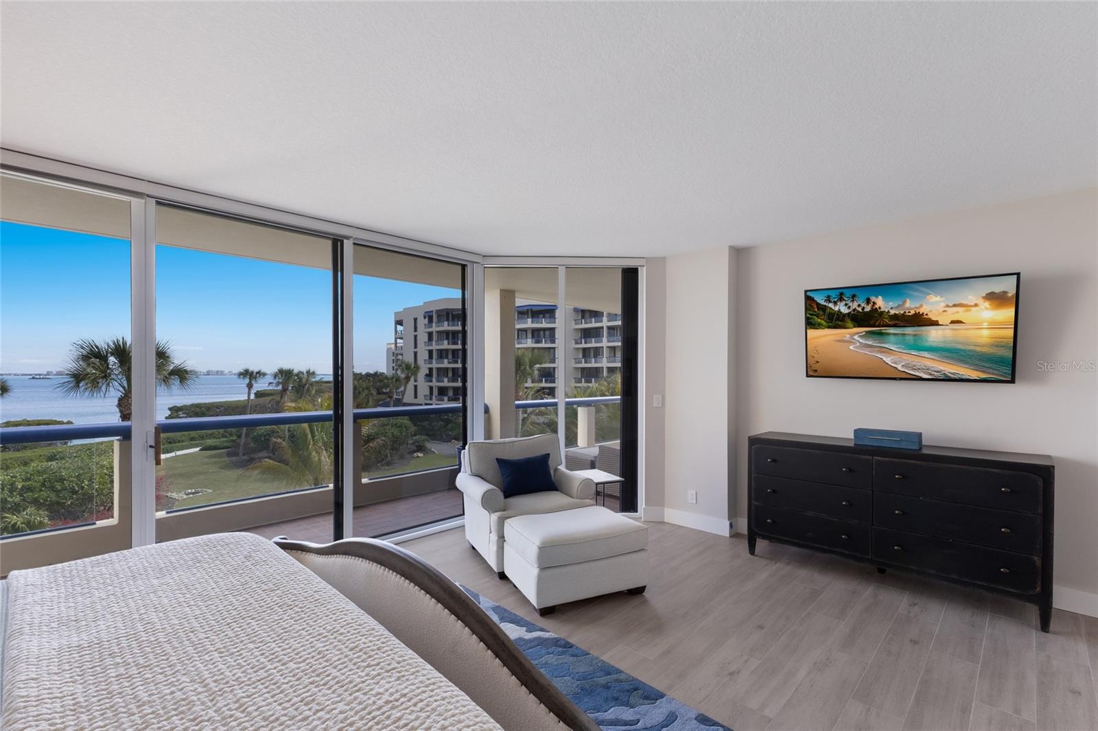 2120 HARBOURSIDE DR #628