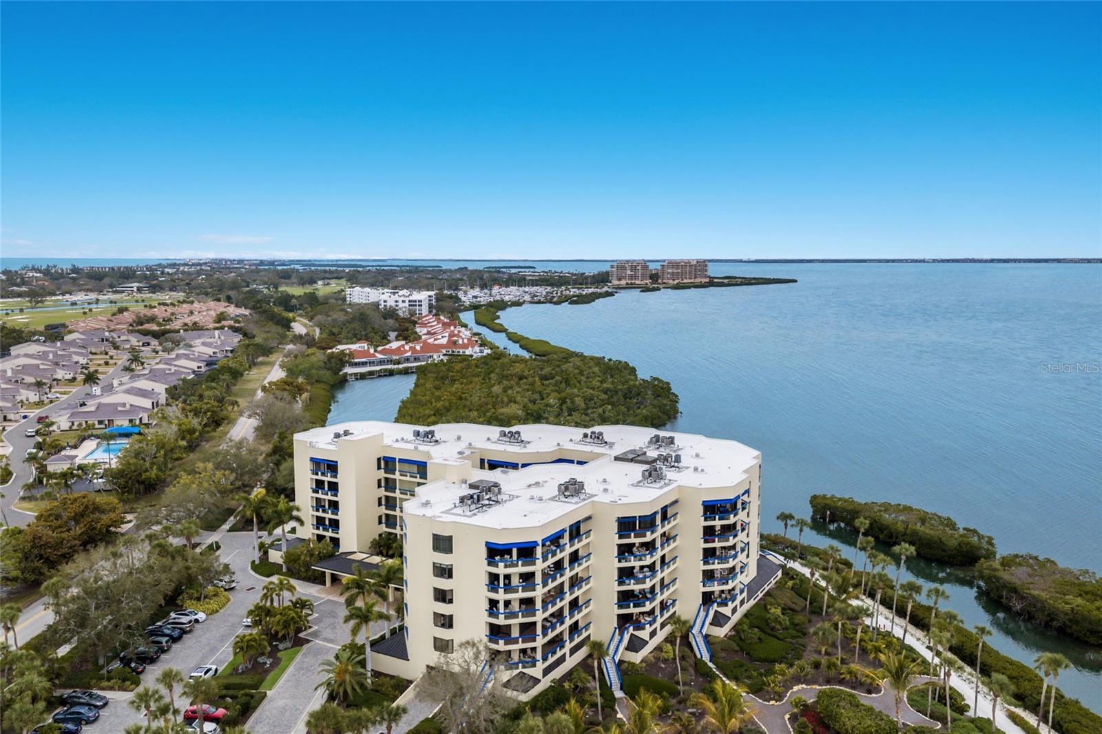 2120 HARBOURSIDE DR #628