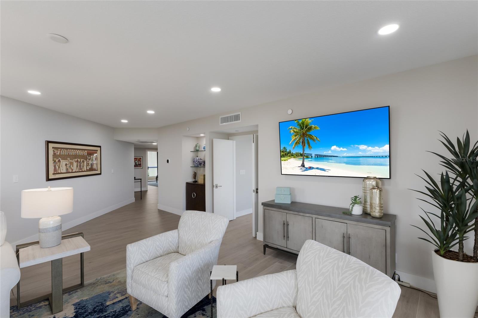 2120 HARBOURSIDE DR #628