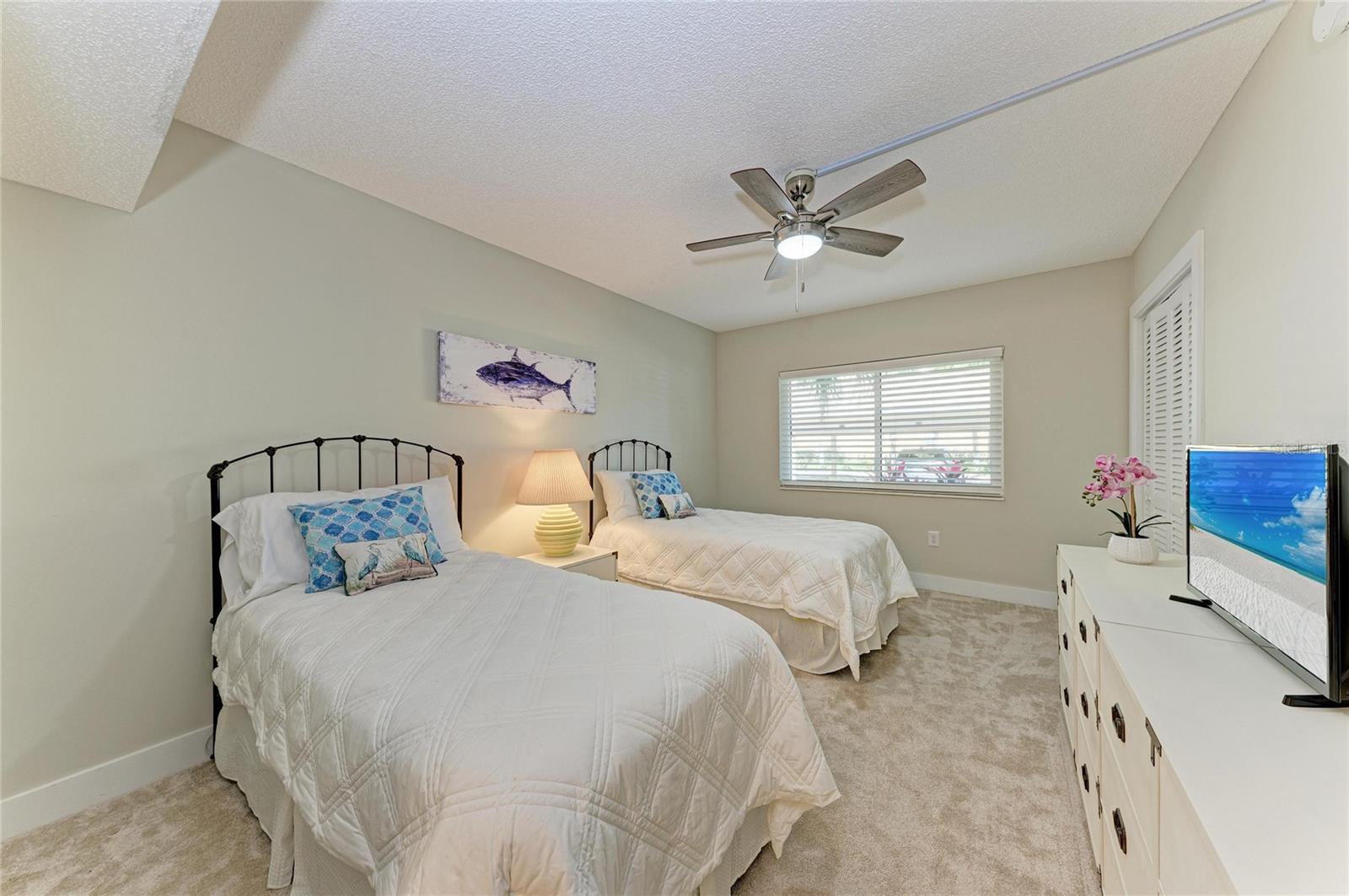 4835 GULF OF MEXICO DR #105