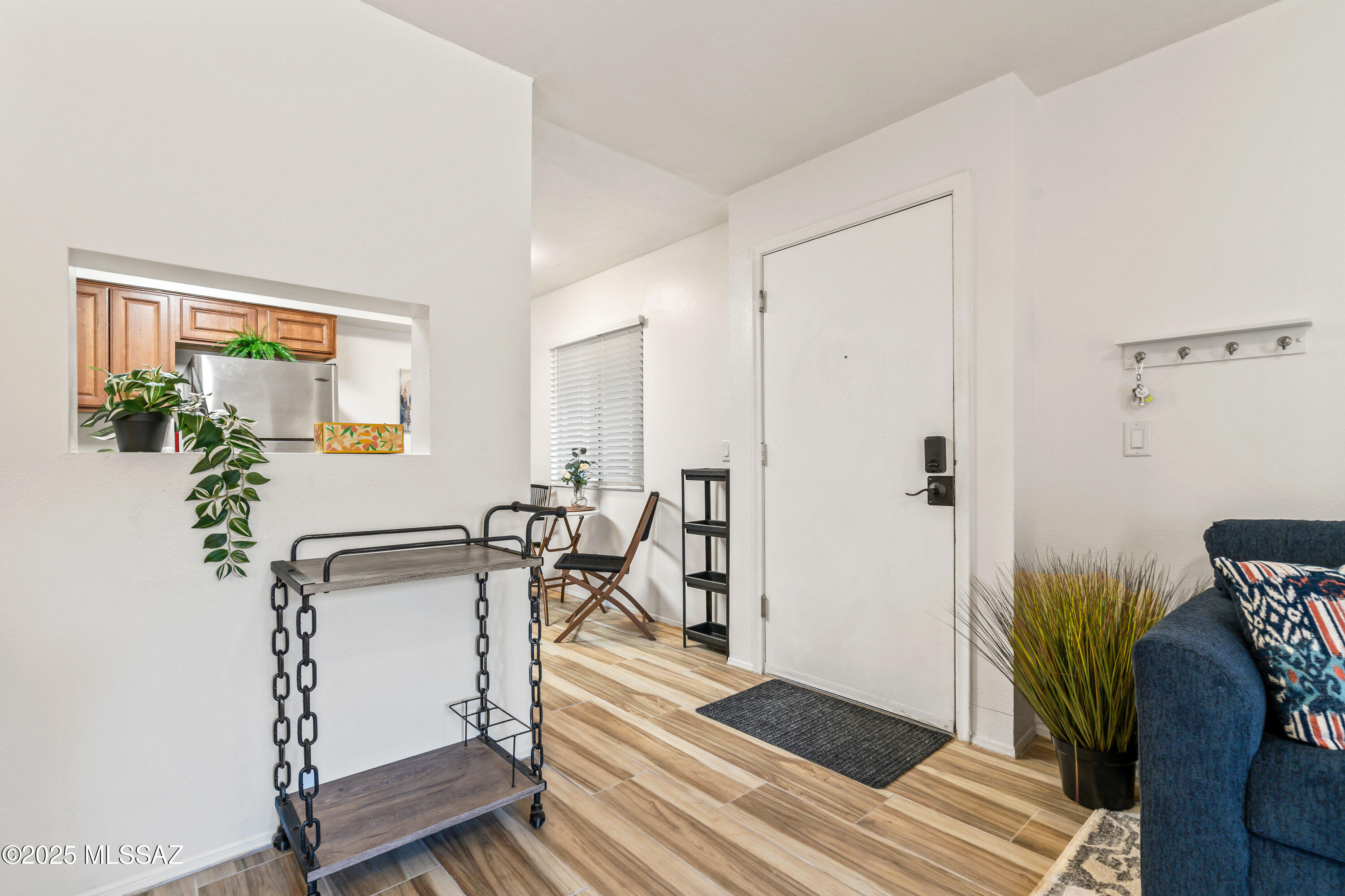 1810 Blacklidge Unit: 407