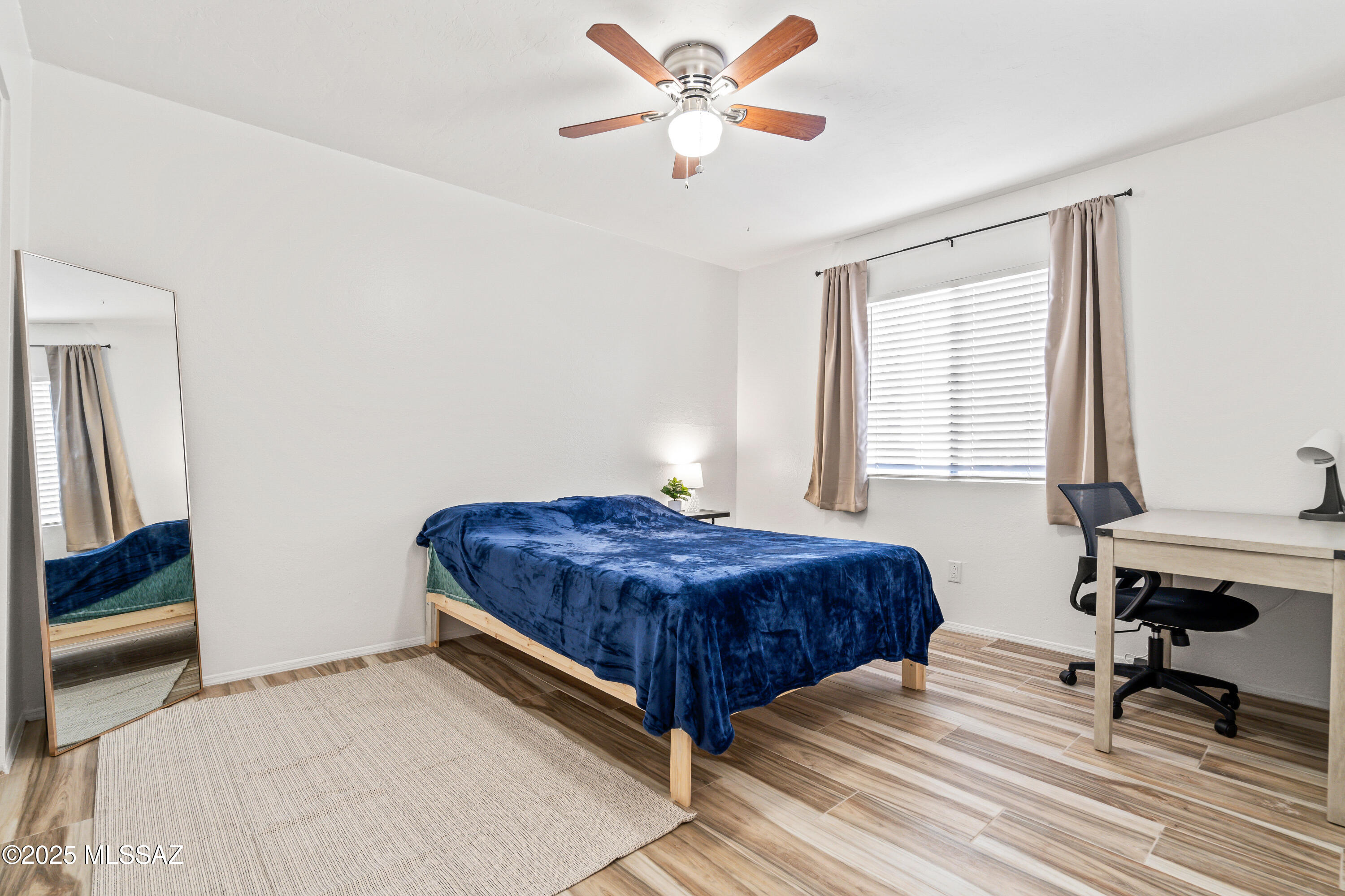 1810 Blacklidge Unit: 407