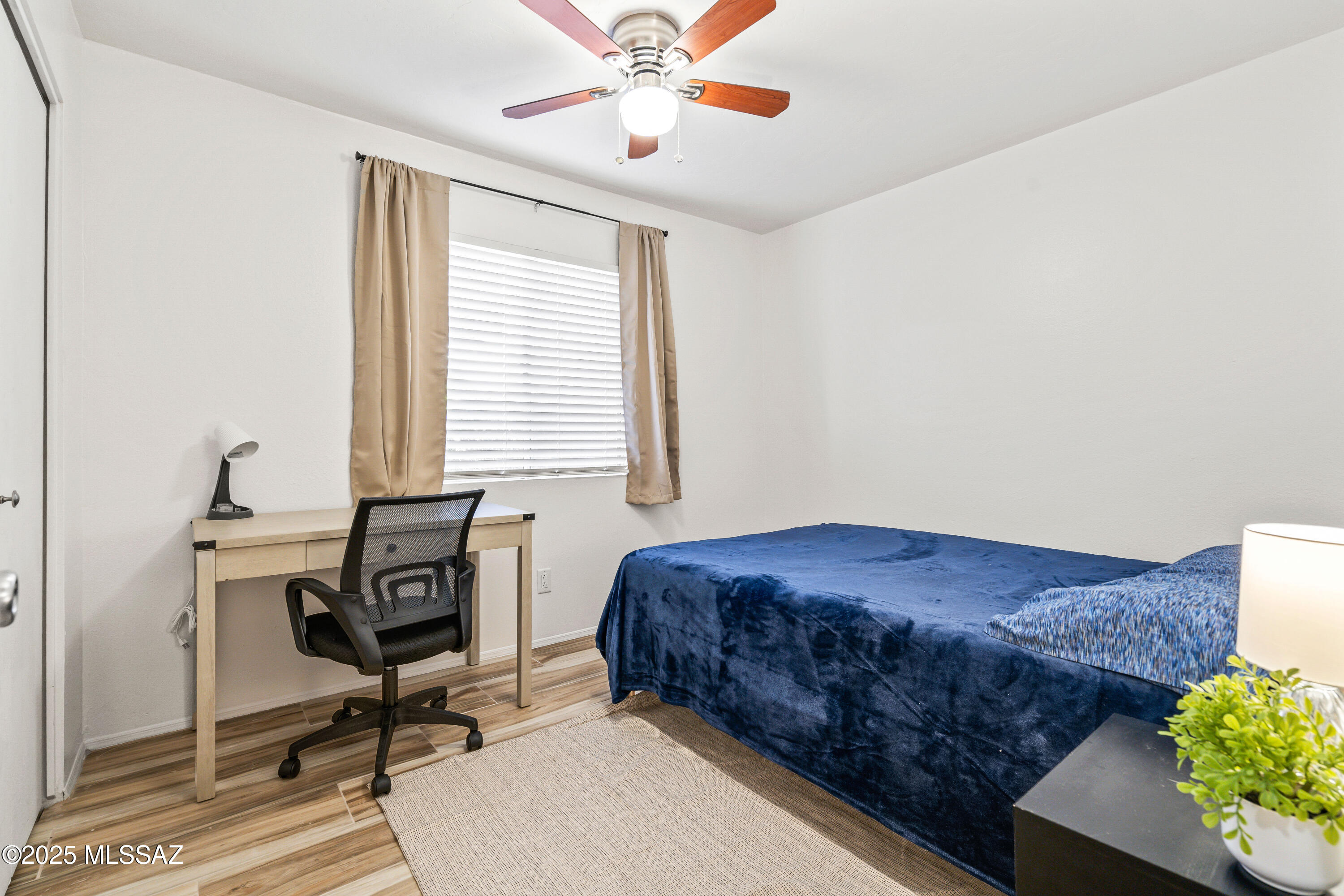 1810 Blacklidge Unit: 407