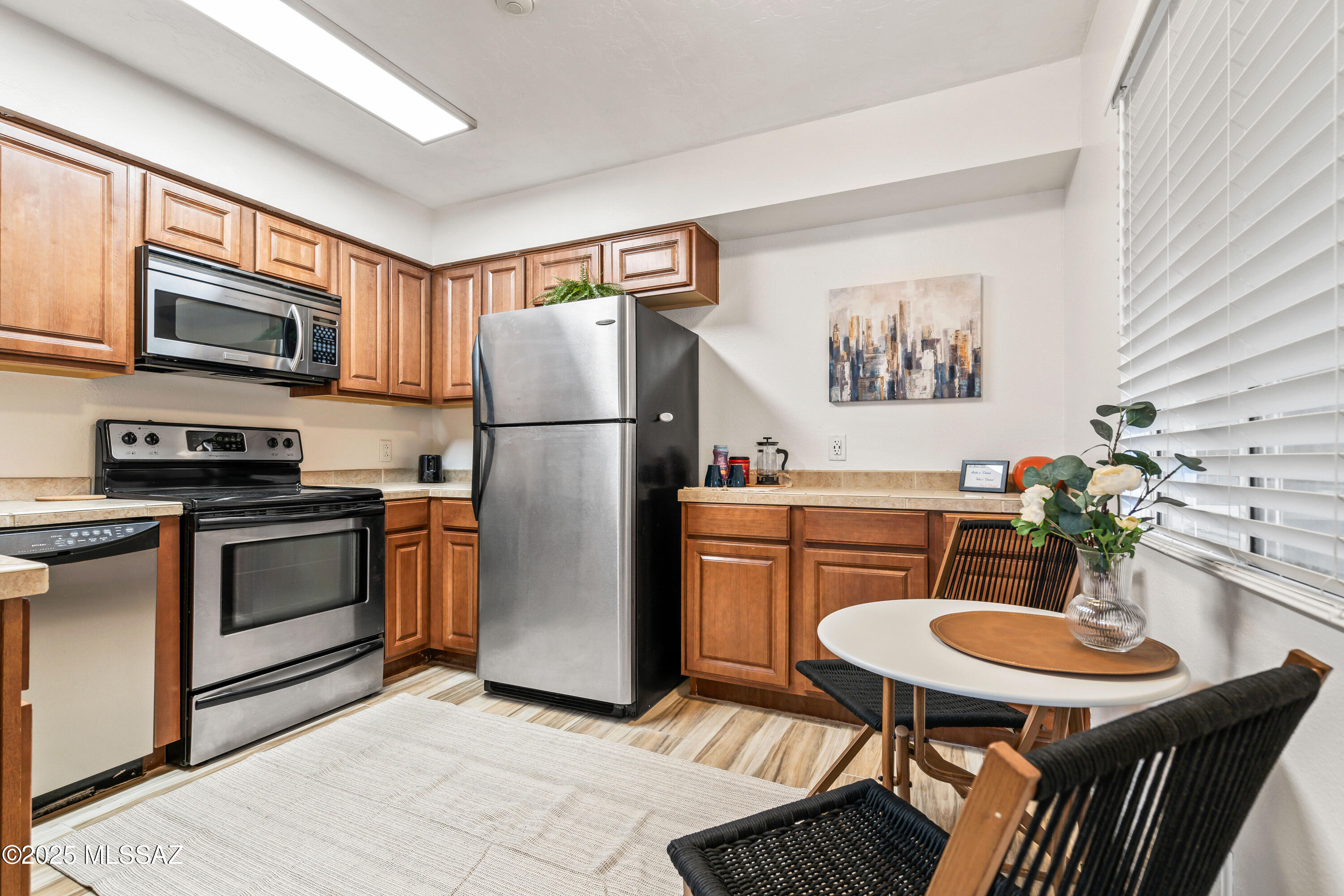 1810 Blacklidge Unit: 407