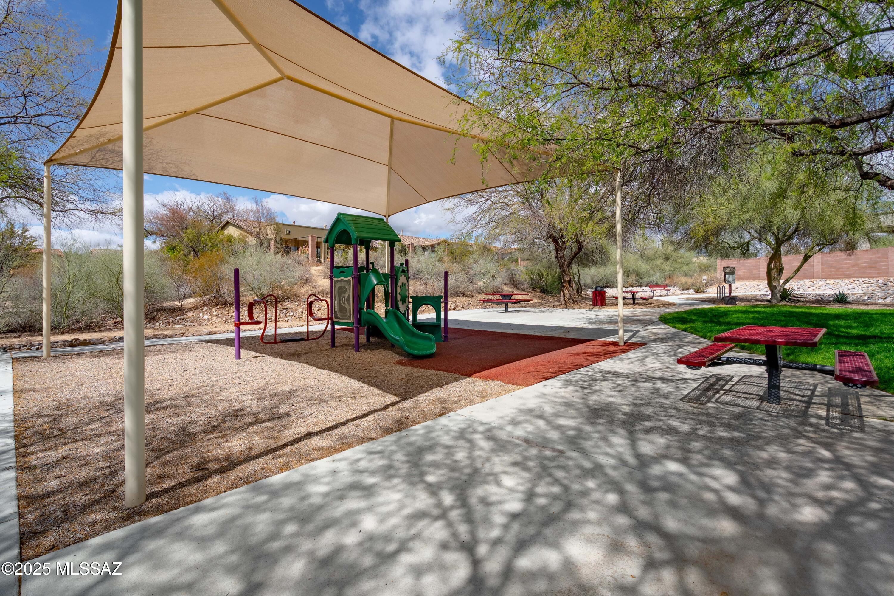 11725 N sage brook Road