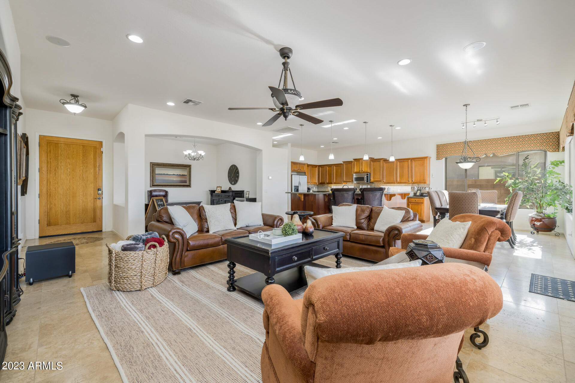 4176 E CLUBVIEW Drive