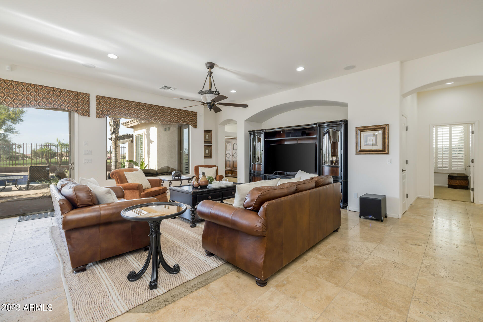 4176 E CLUBVIEW Drive