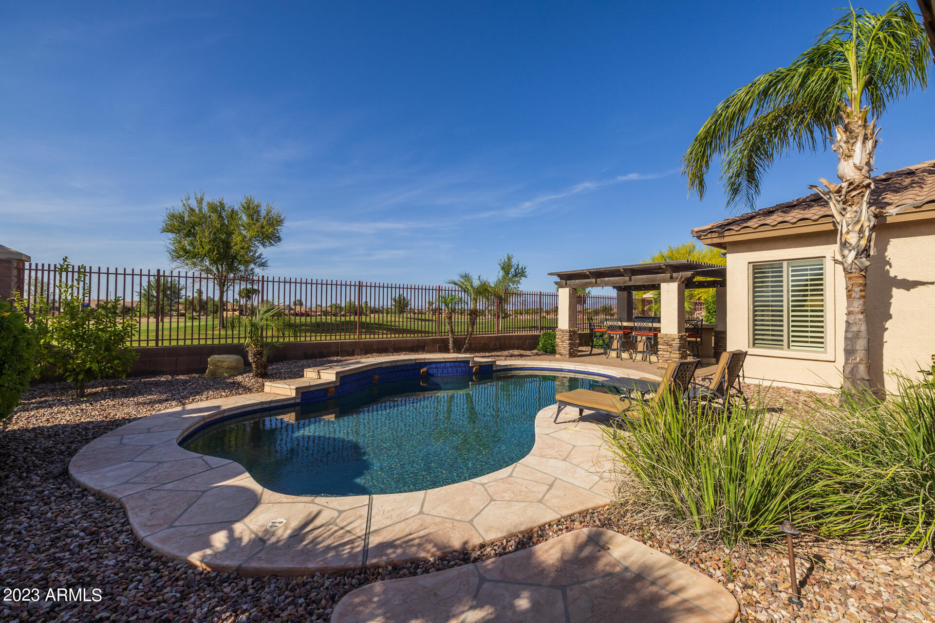4176 E CLUBVIEW Drive