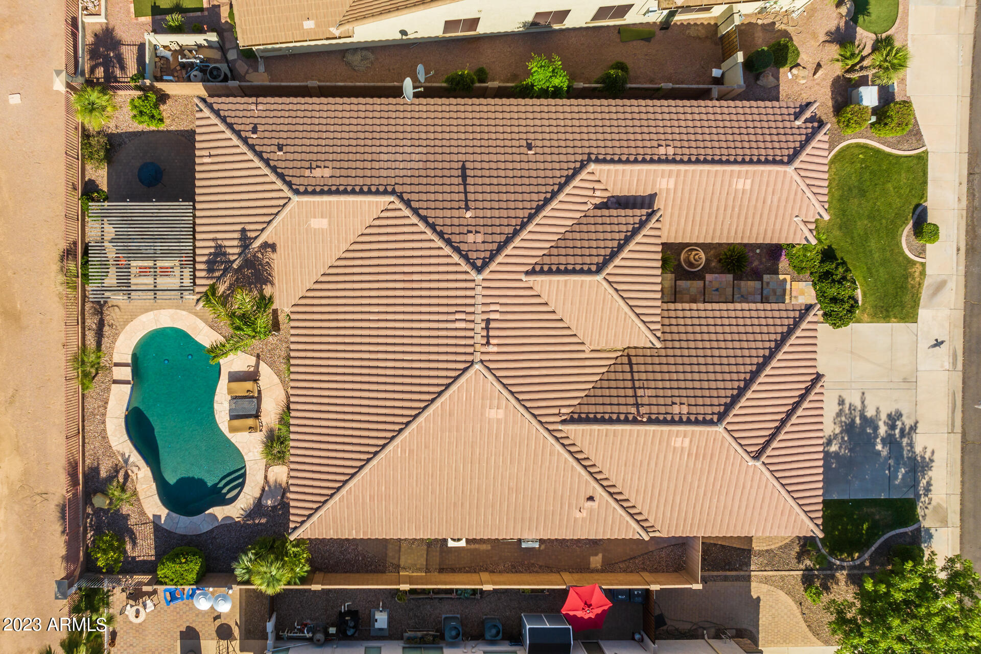 4176 E CLUBVIEW Drive
