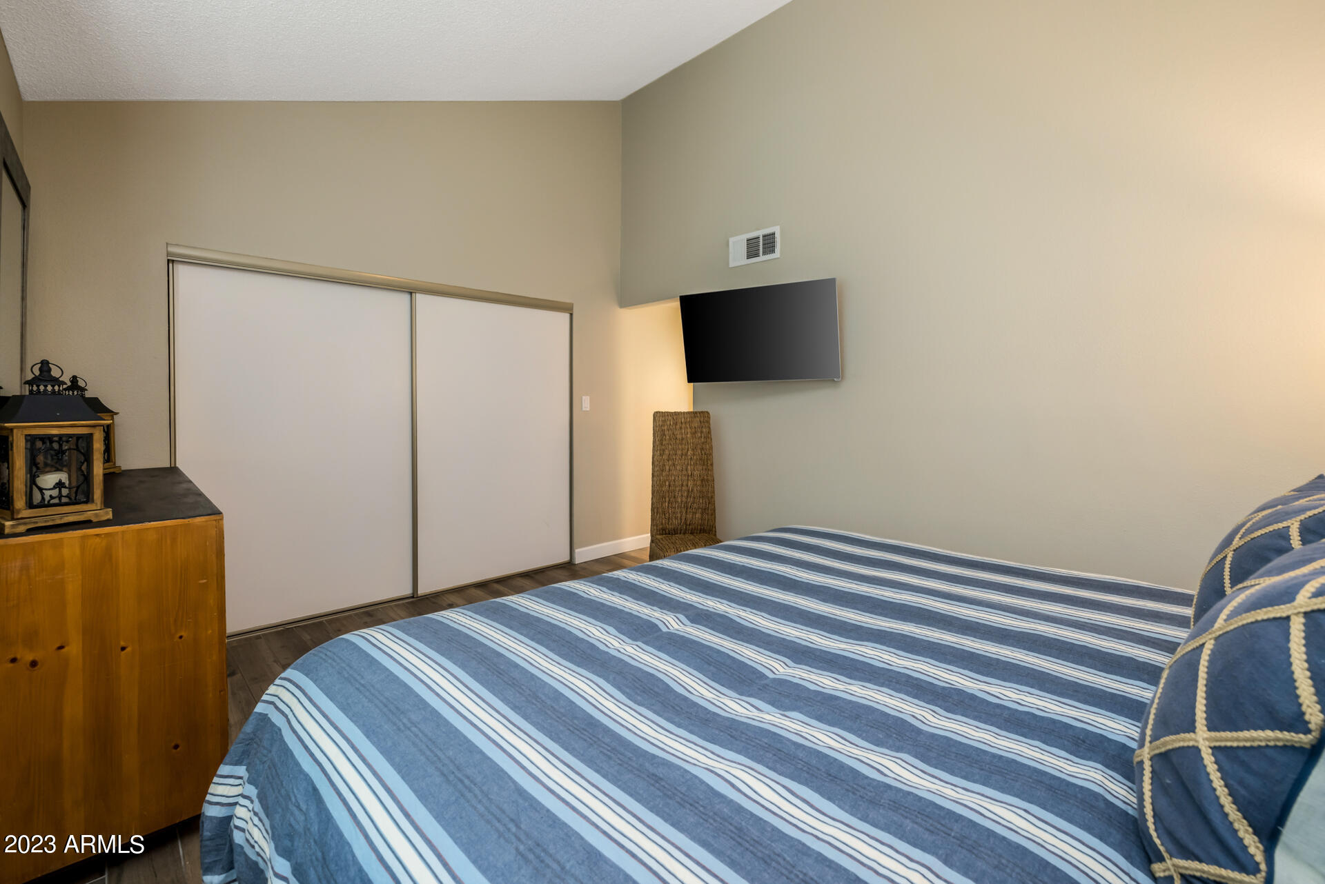 3411 N 12TH Place Unit: 6