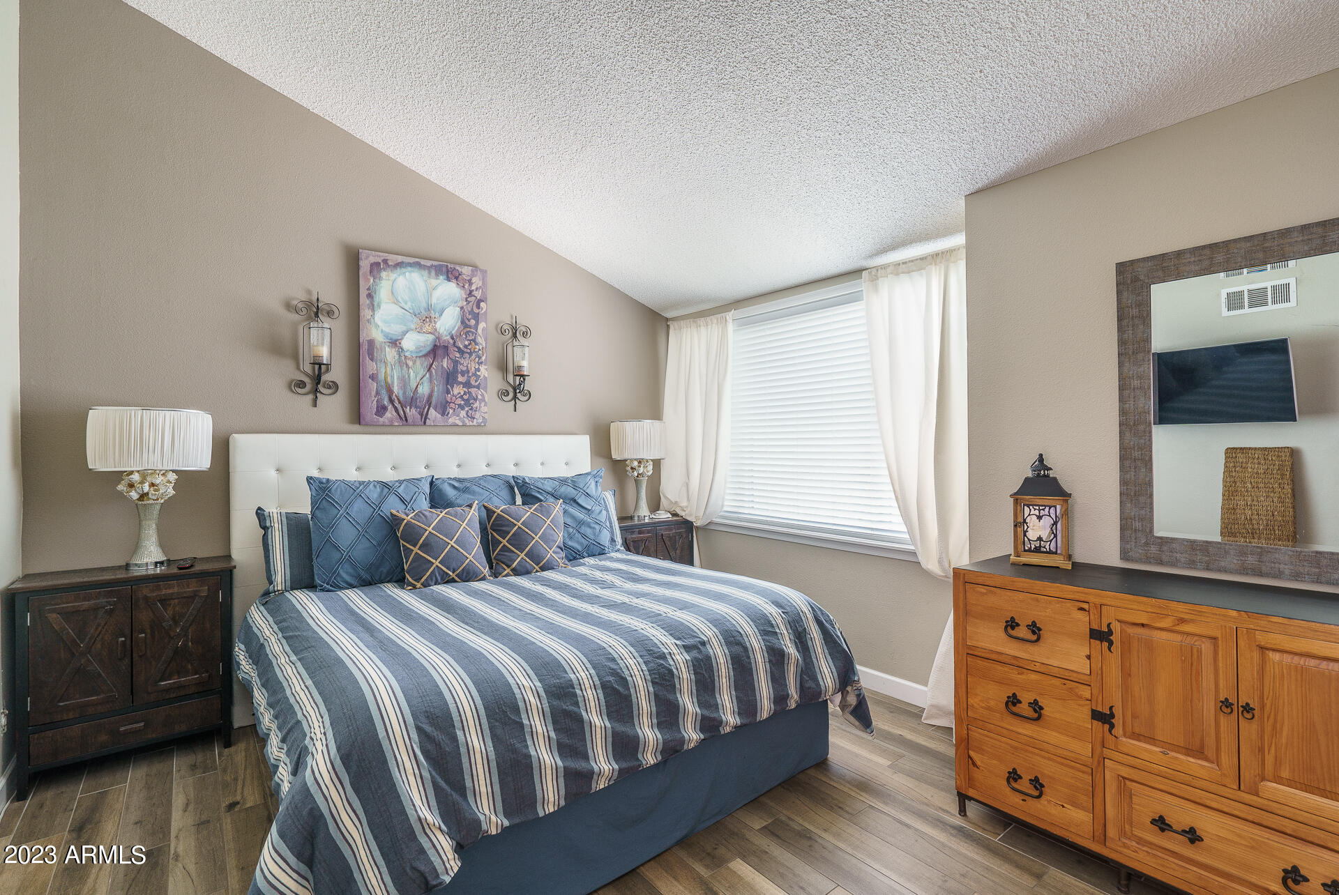 3411 N 12TH Place Unit: 6