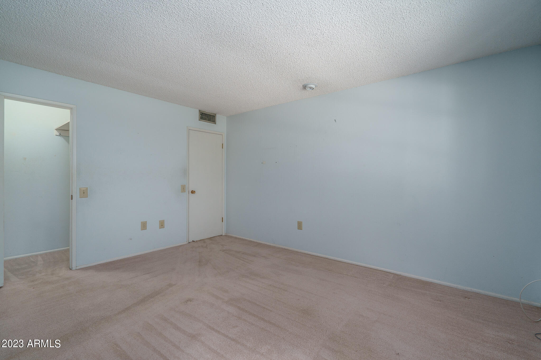 13239 N CEDAR Drive