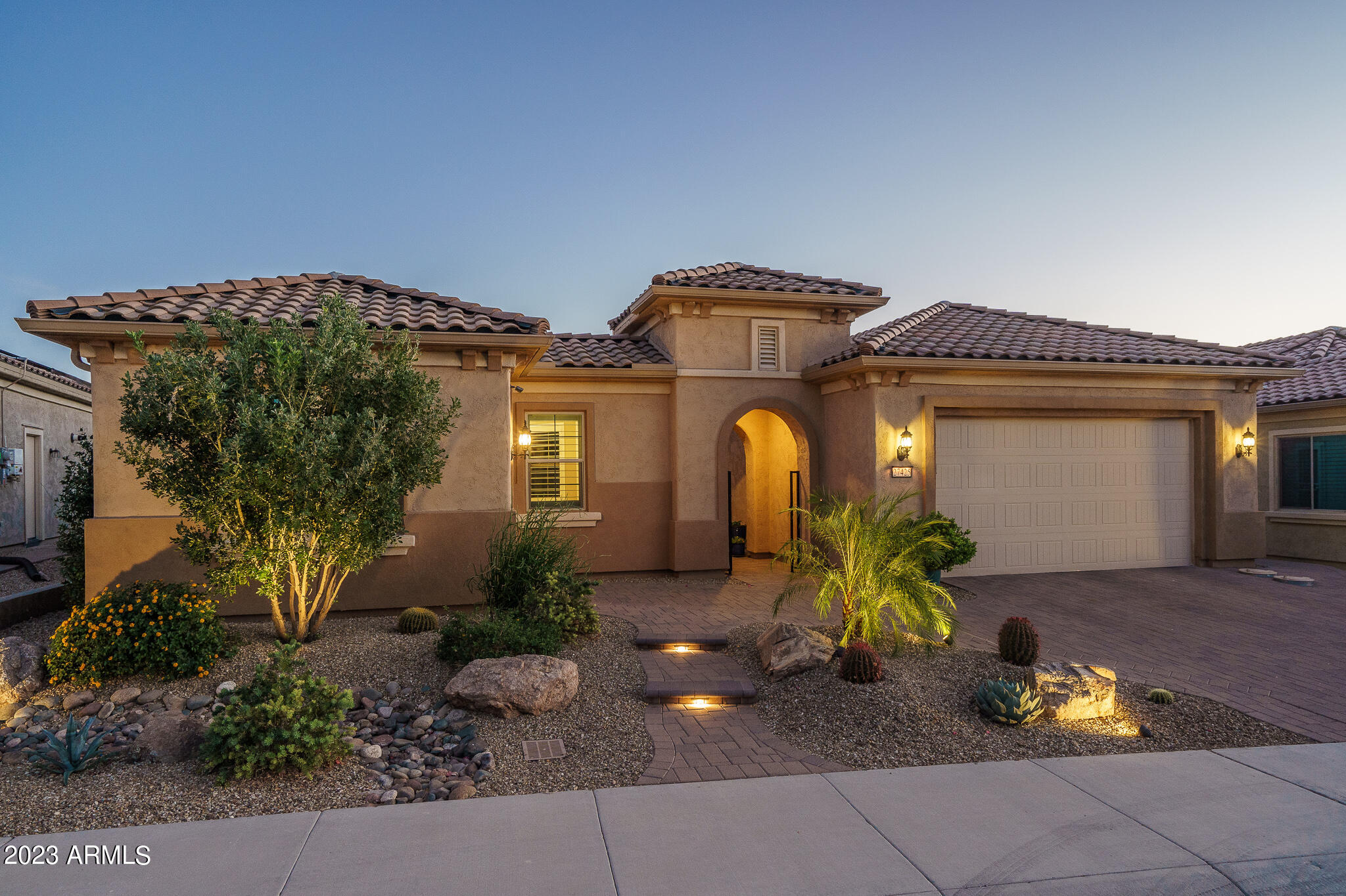 27425 W YUKON Drive