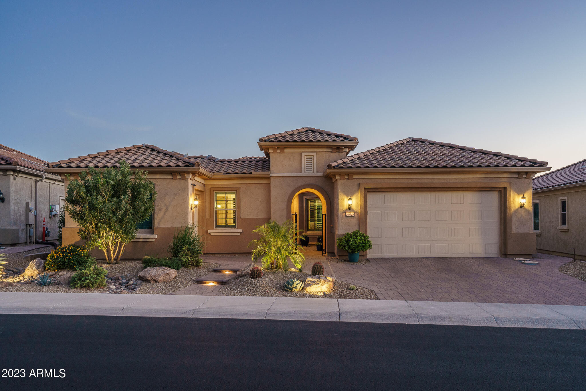 27425 W YUKON Drive