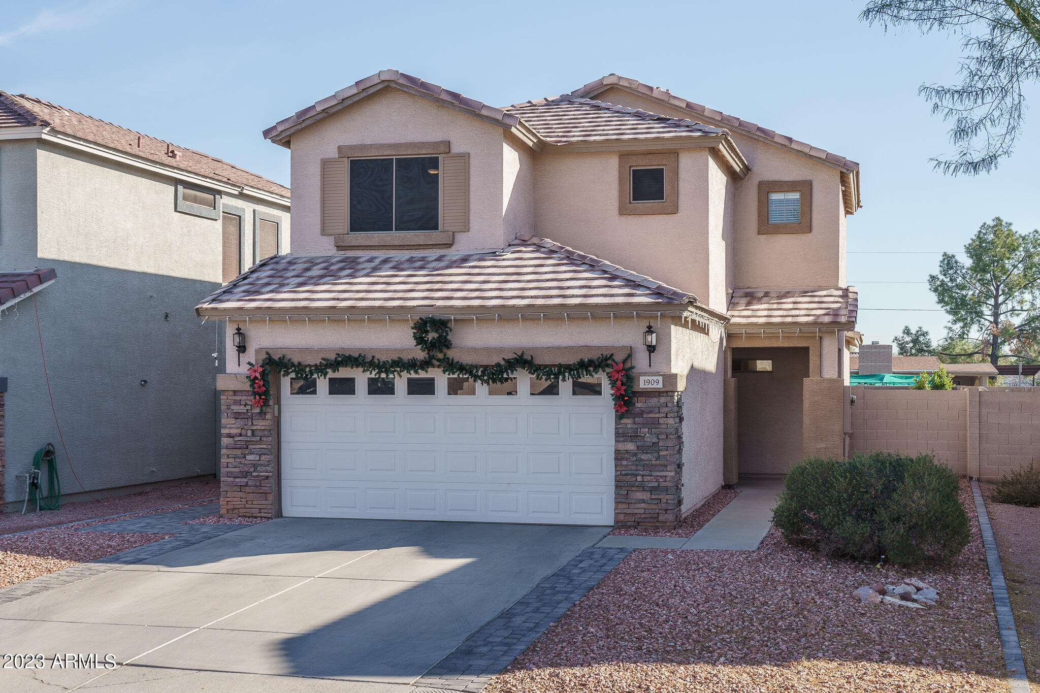 1909 S 113TH Drive