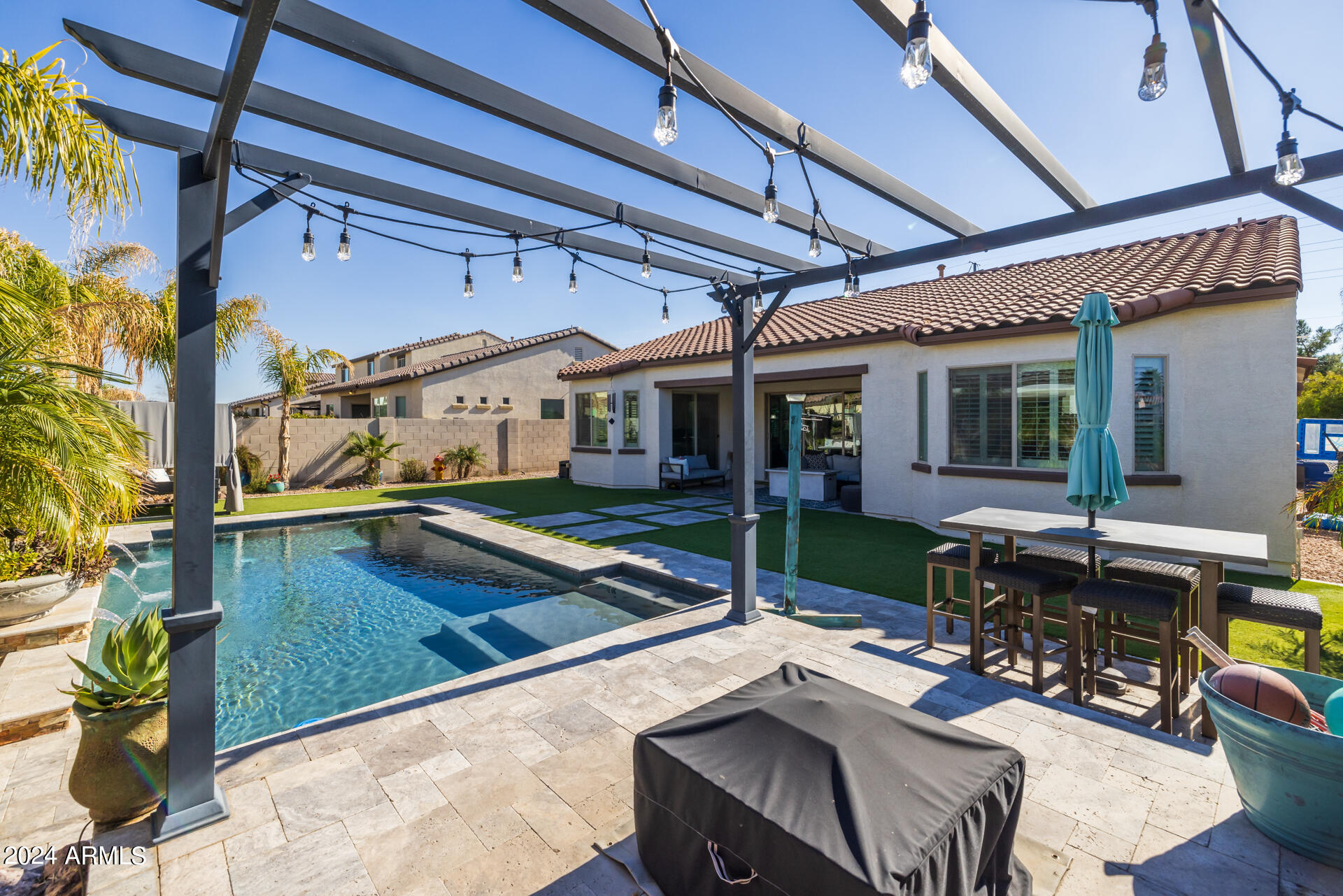 2558 E ALOE Place