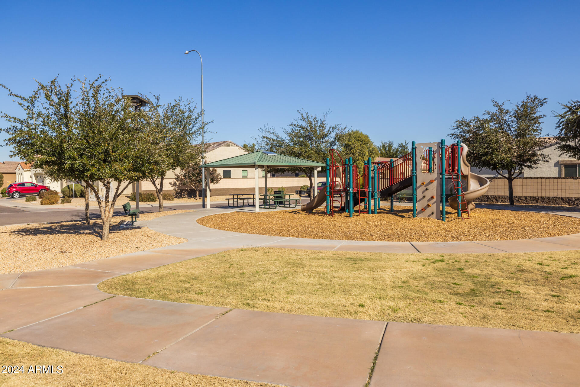 2558 E ALOE Place