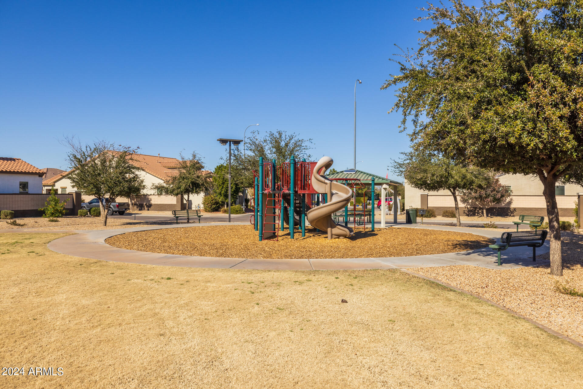 2558 E ALOE Place