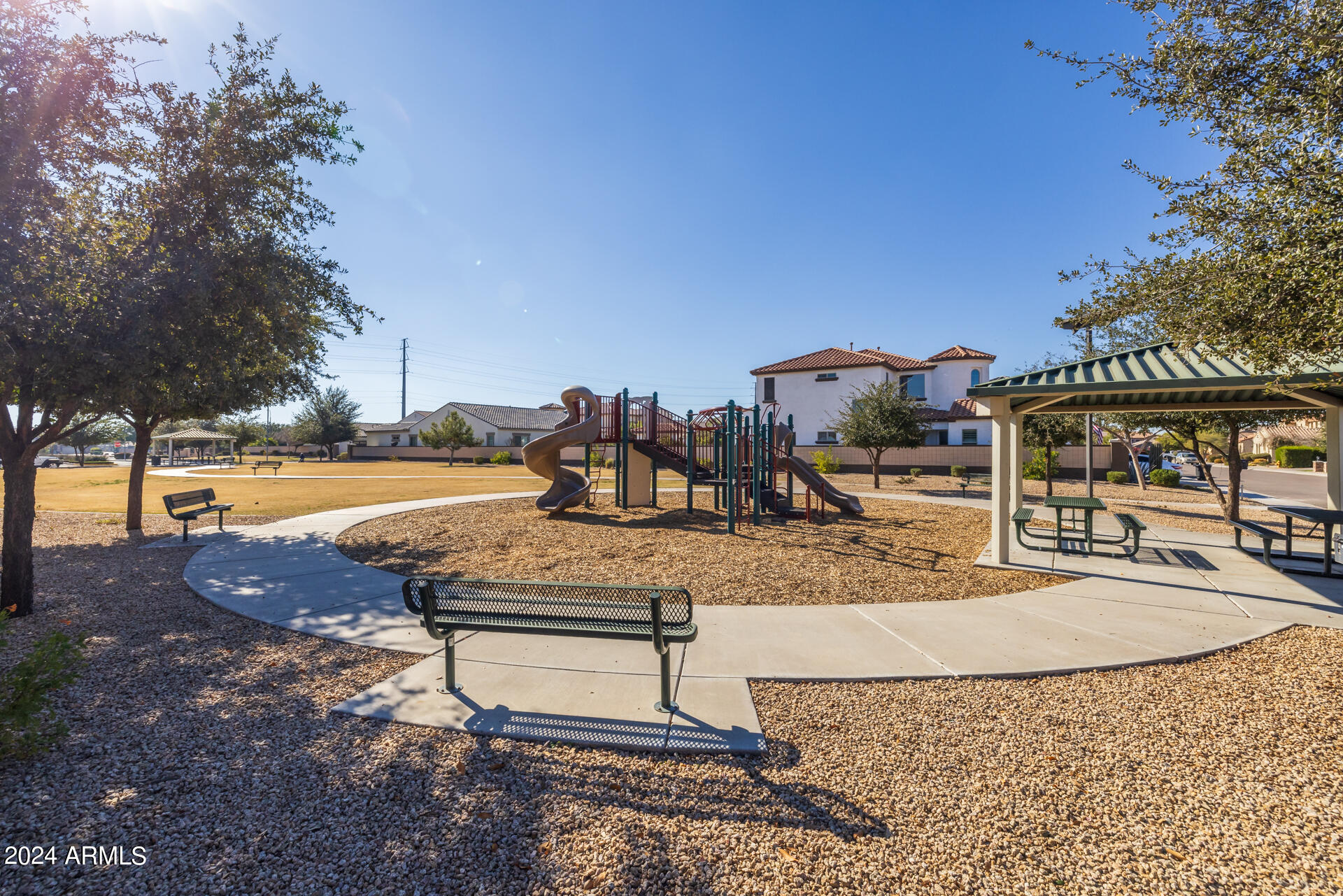 2558 E ALOE Place