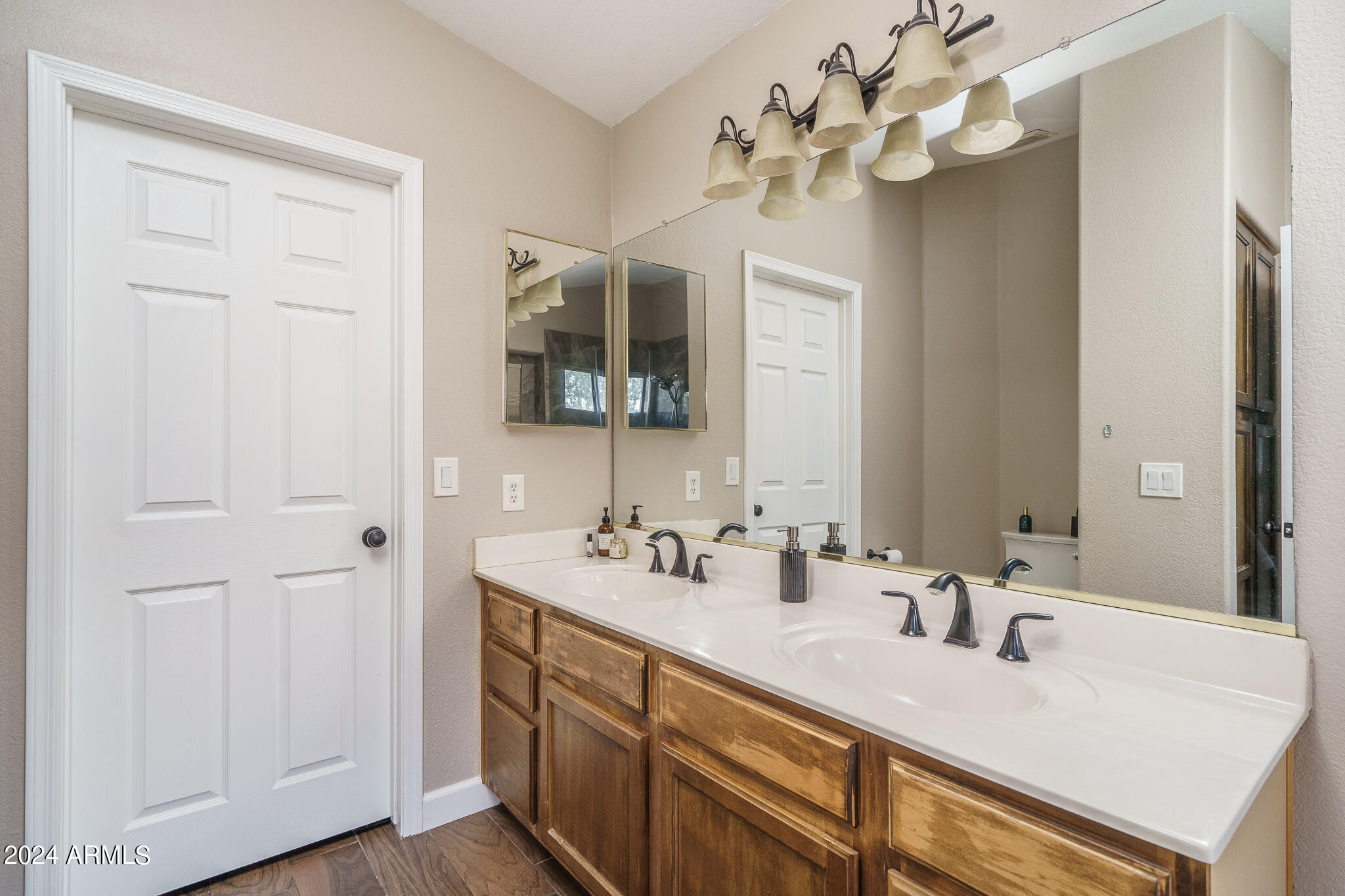 21622 N 44TH Place