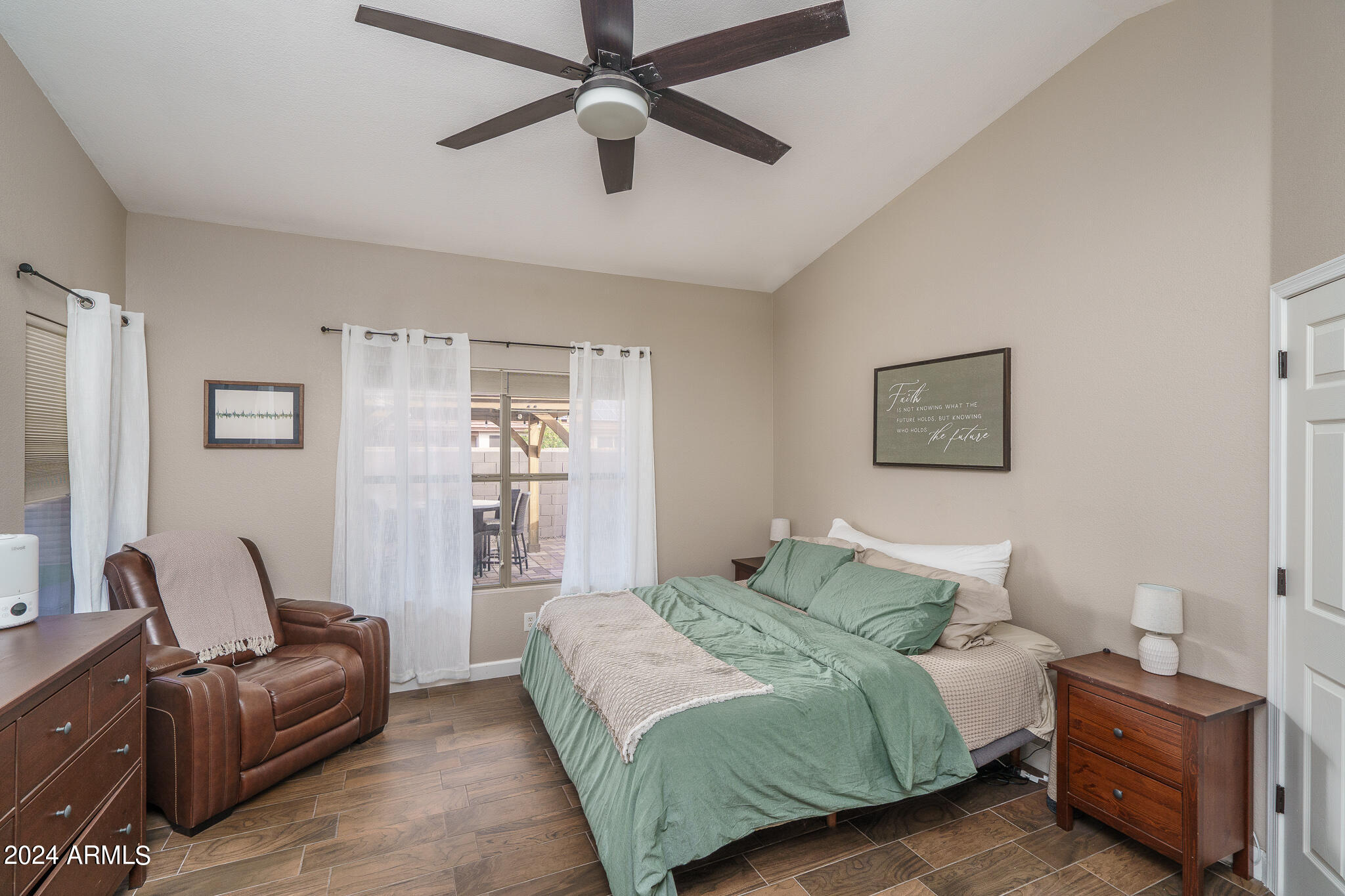 21622 N 44TH Place