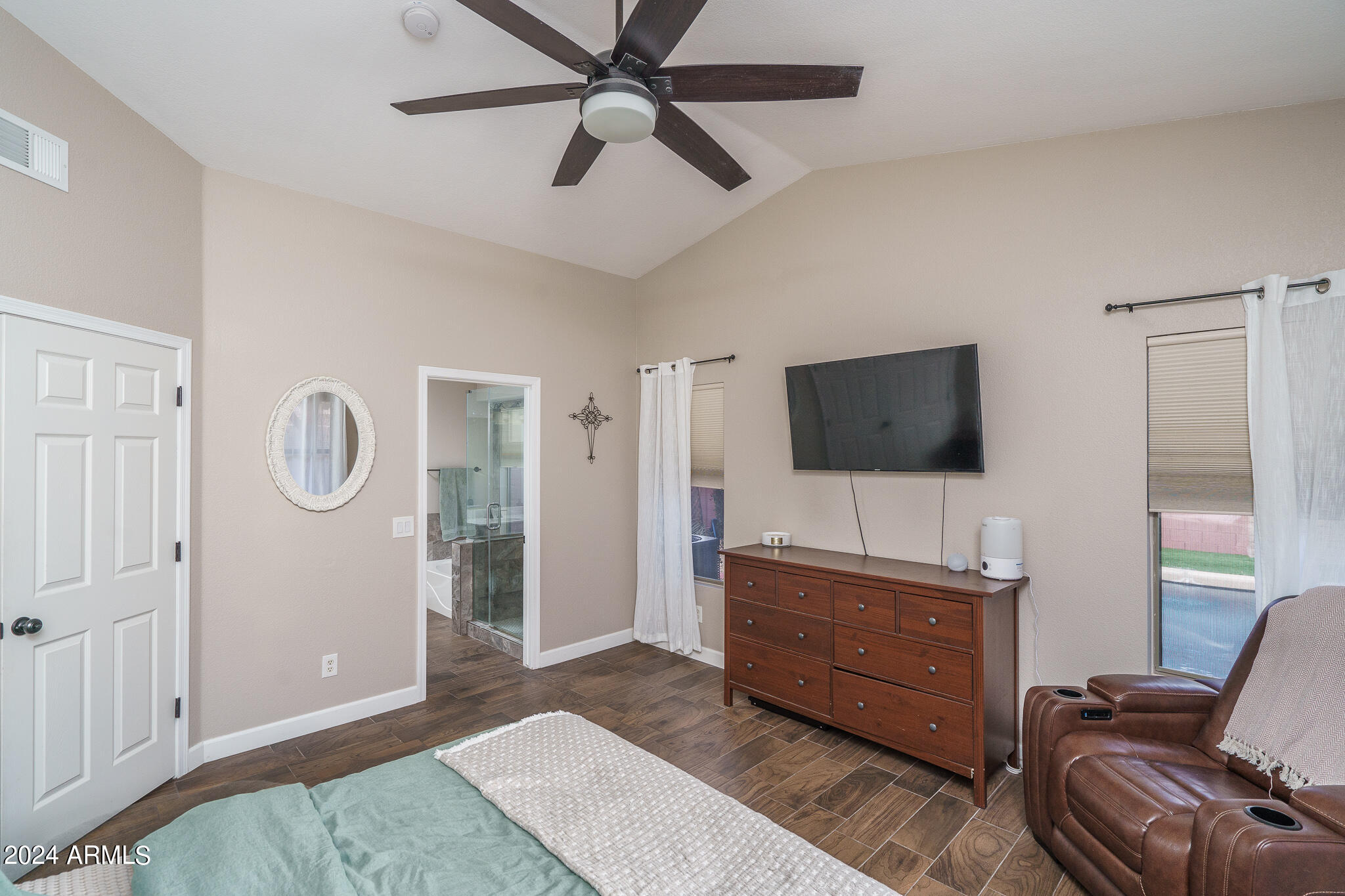 21622 N 44TH Place