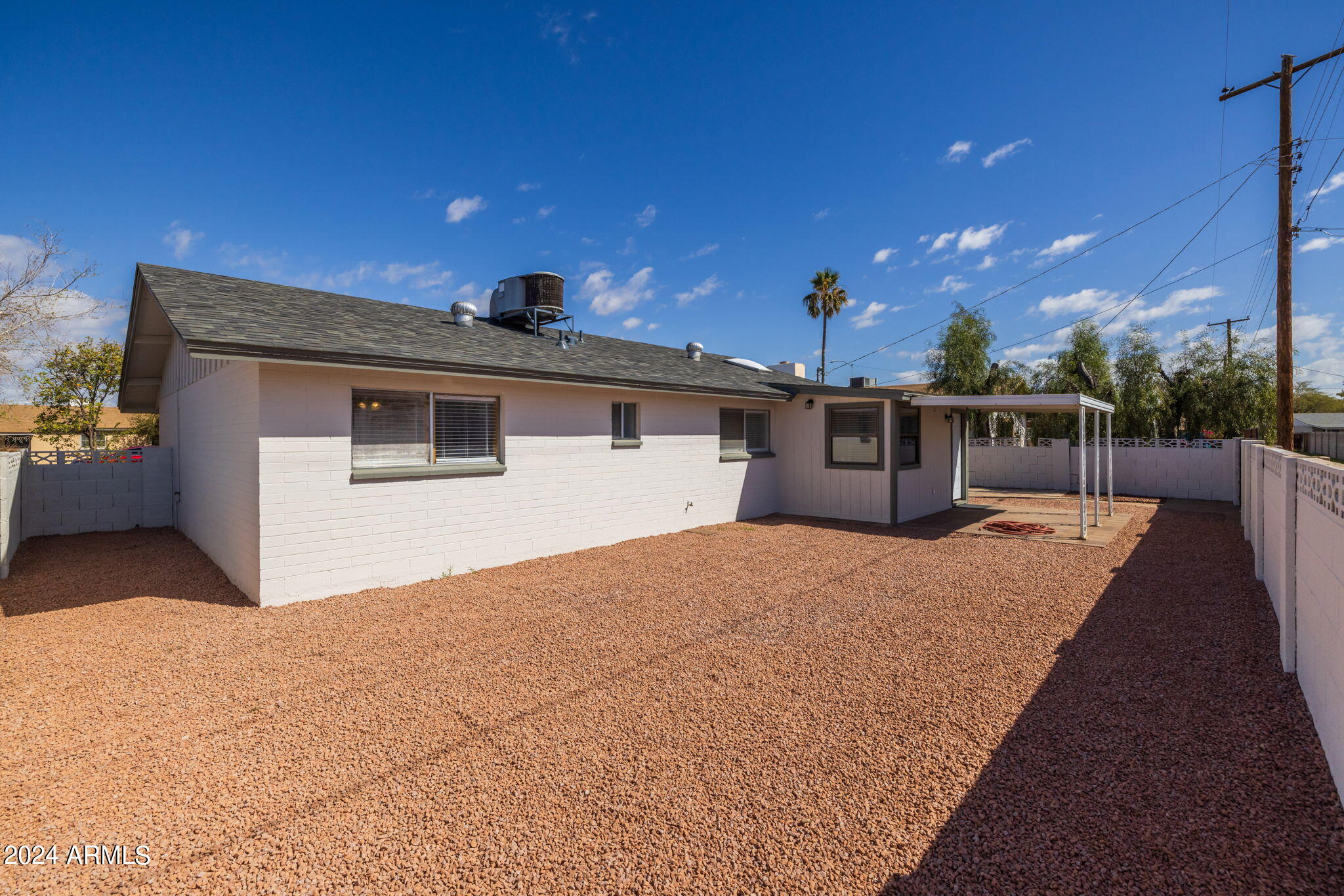 1111 W HARVEST Street