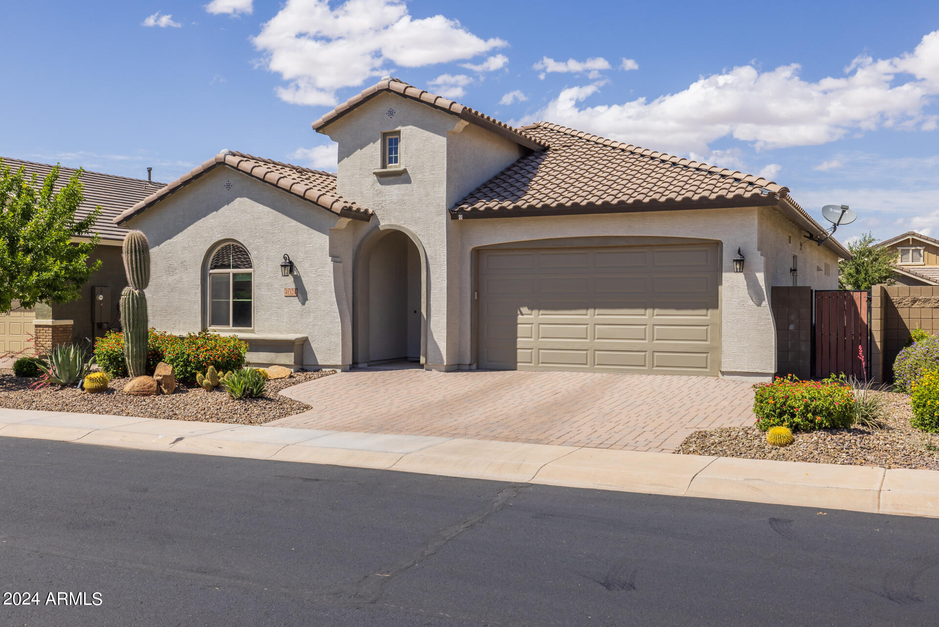 41324 W CENTENNIAL Drive