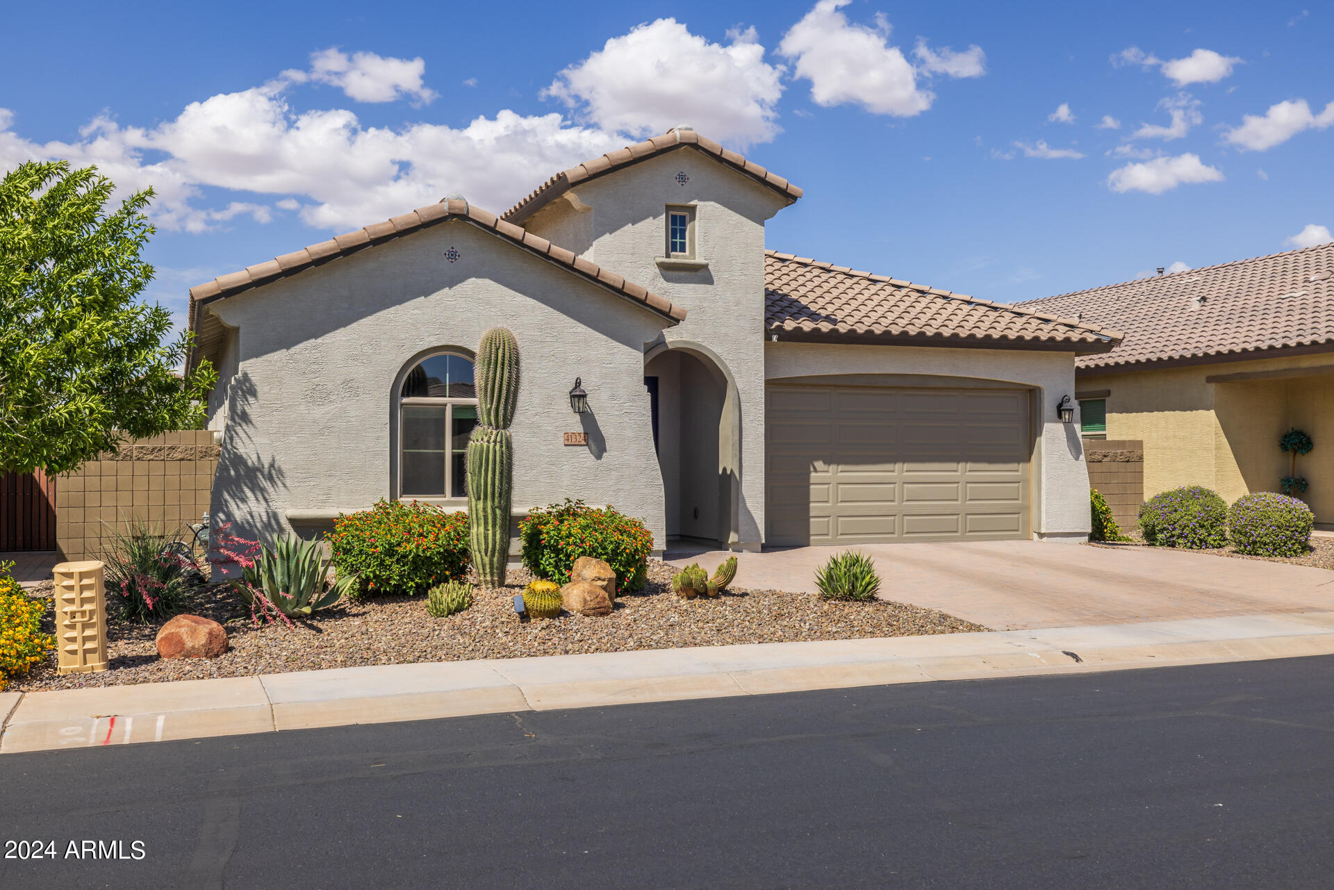 41324 W CENTENNIAL Drive