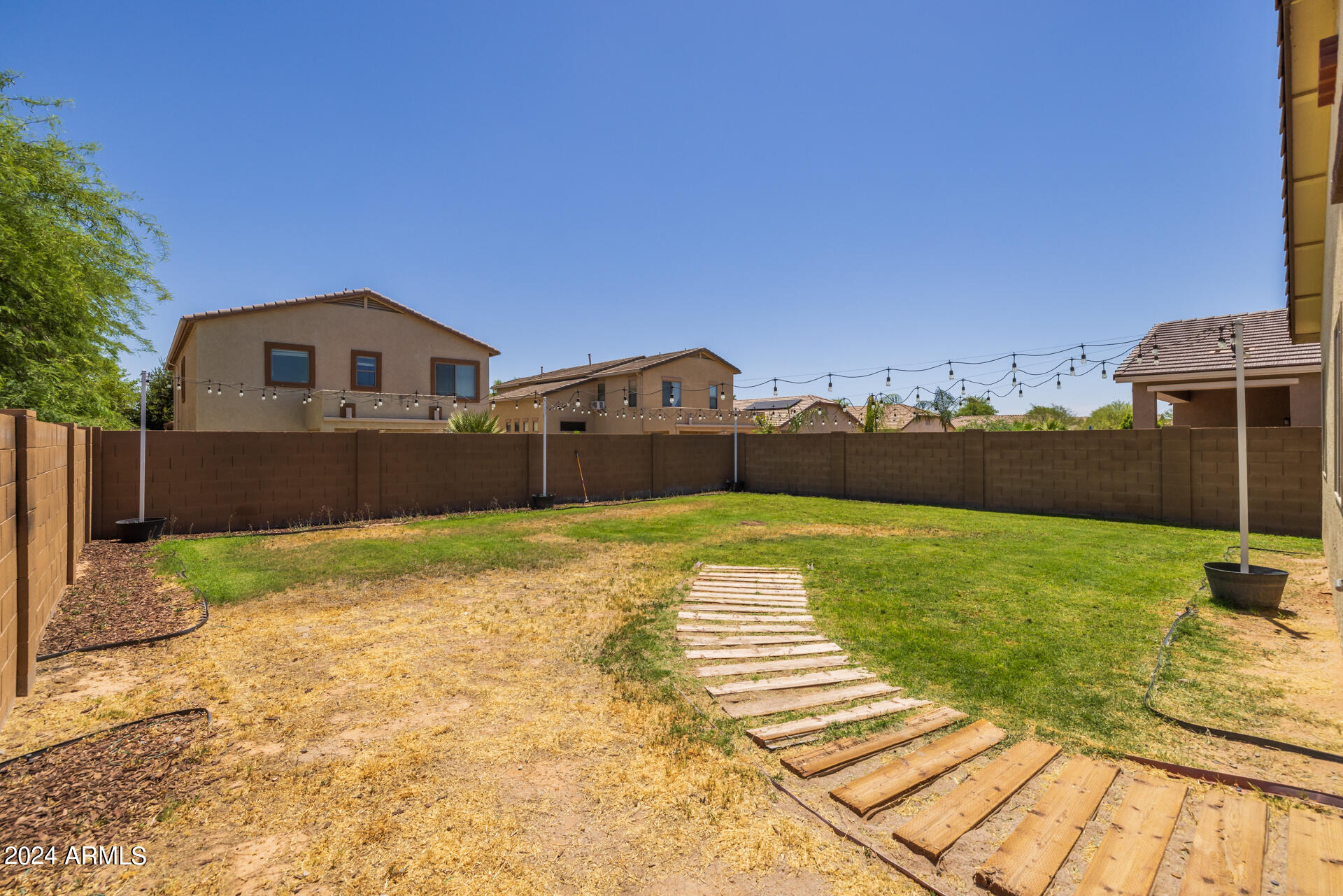 119 W KONA Drive