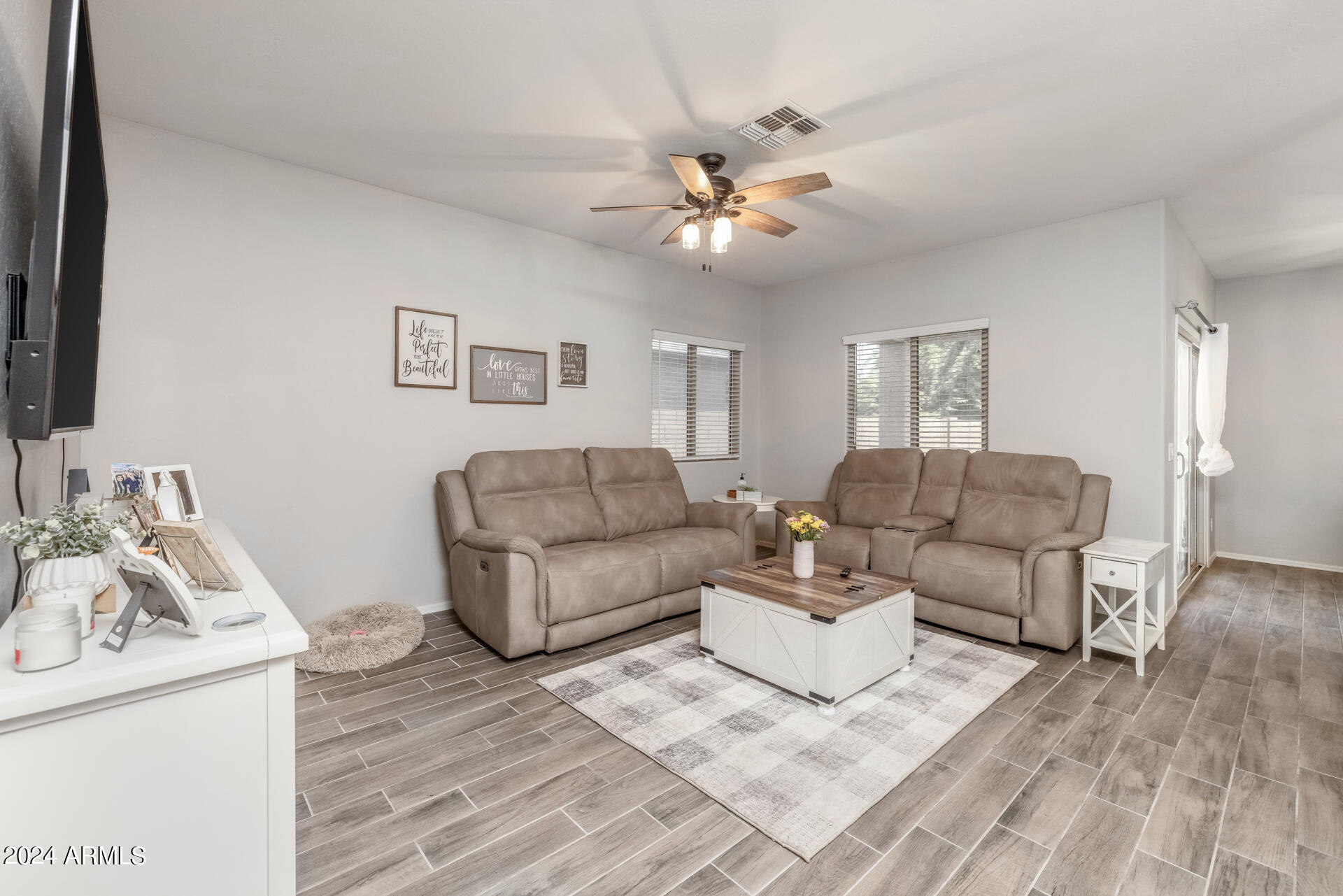 119 W KONA Drive