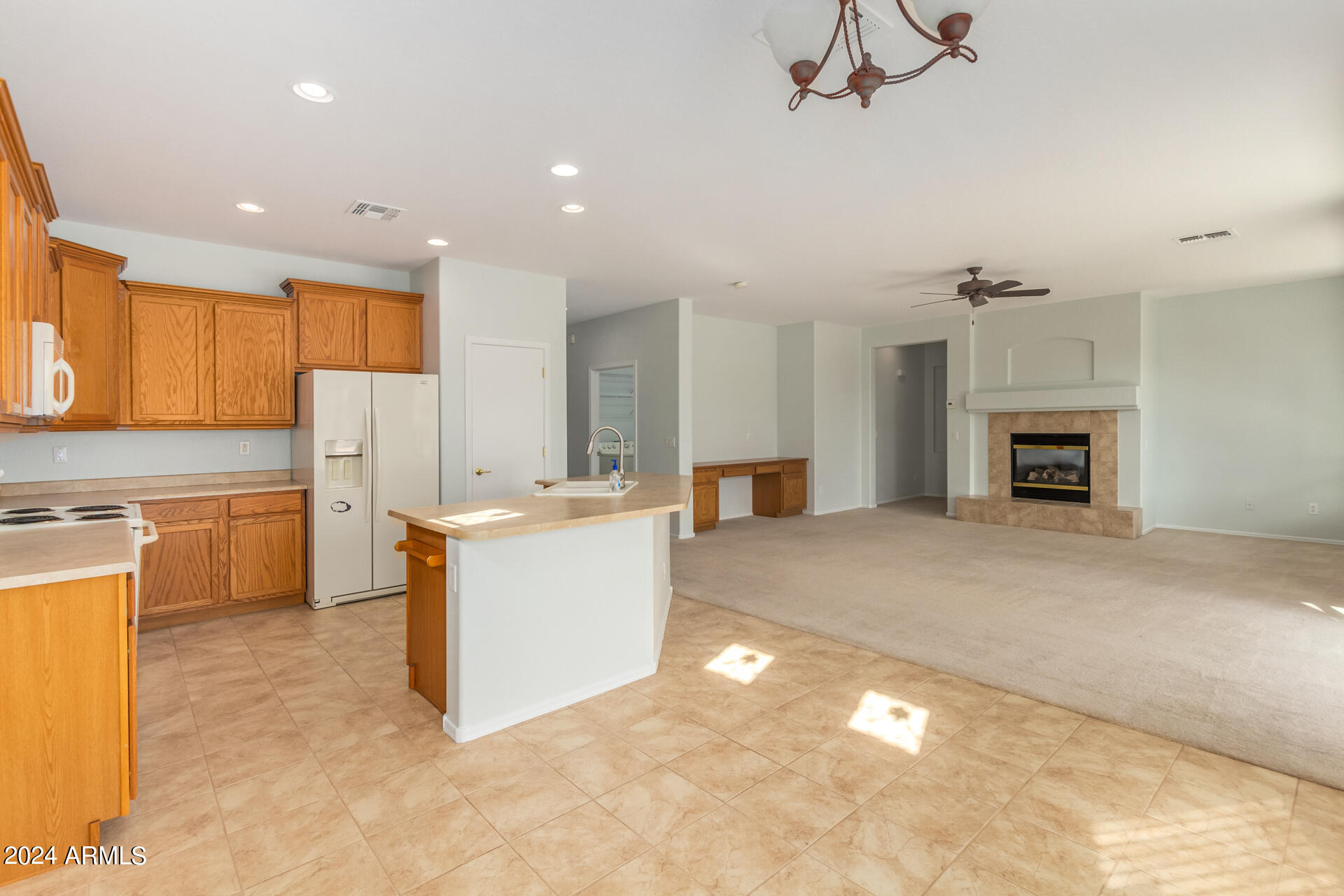 42425 W NORTH STAR Drive, Maricopa