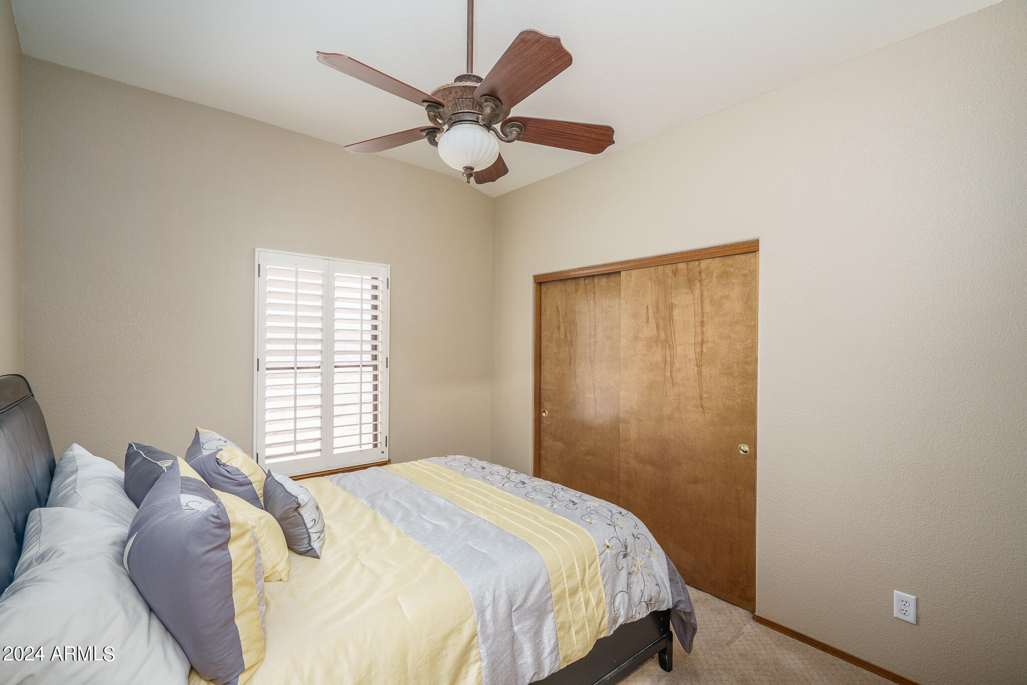 4144 W CALLE LEJOS --