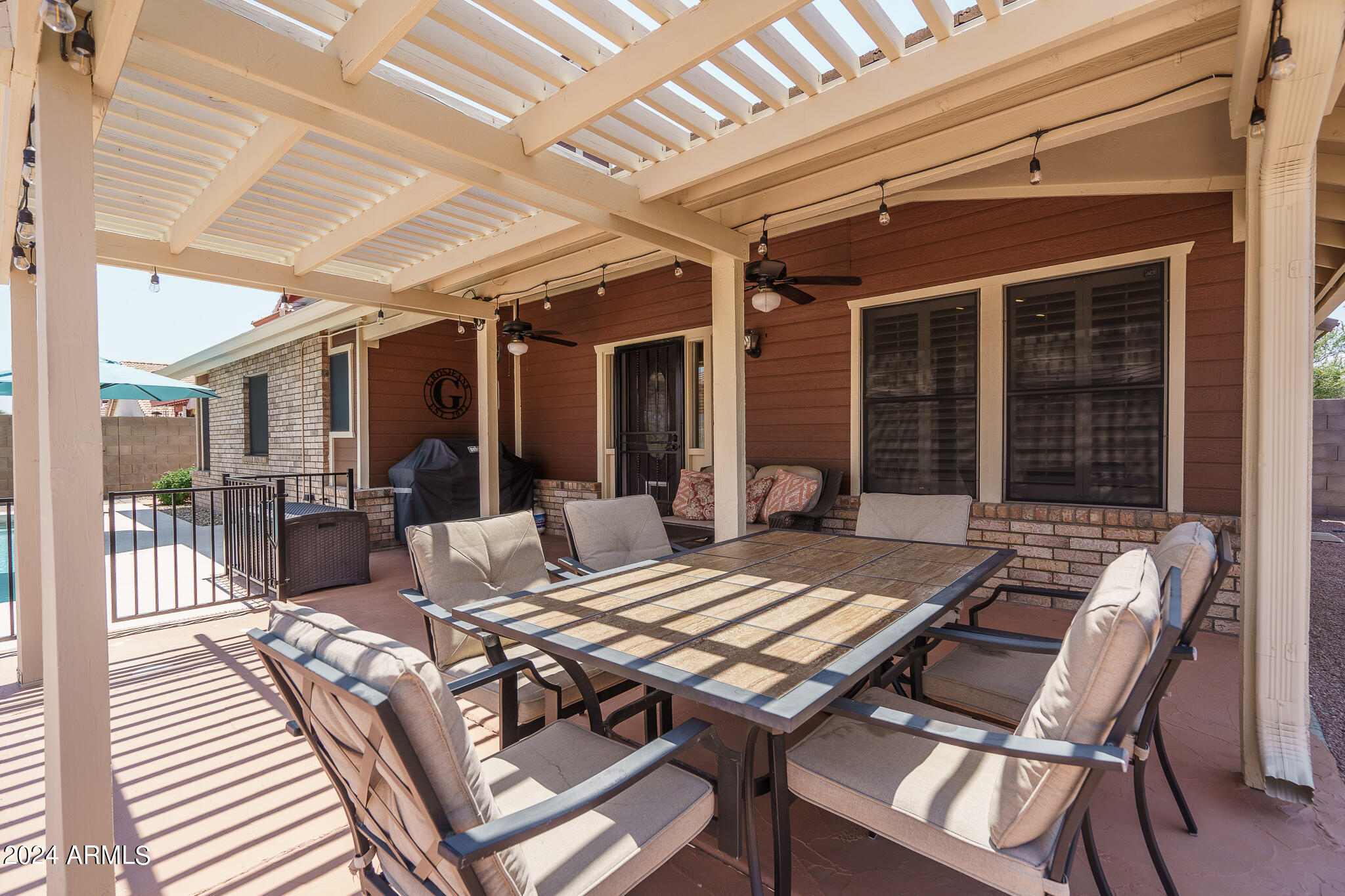 4144 W CALLE LEJOS --