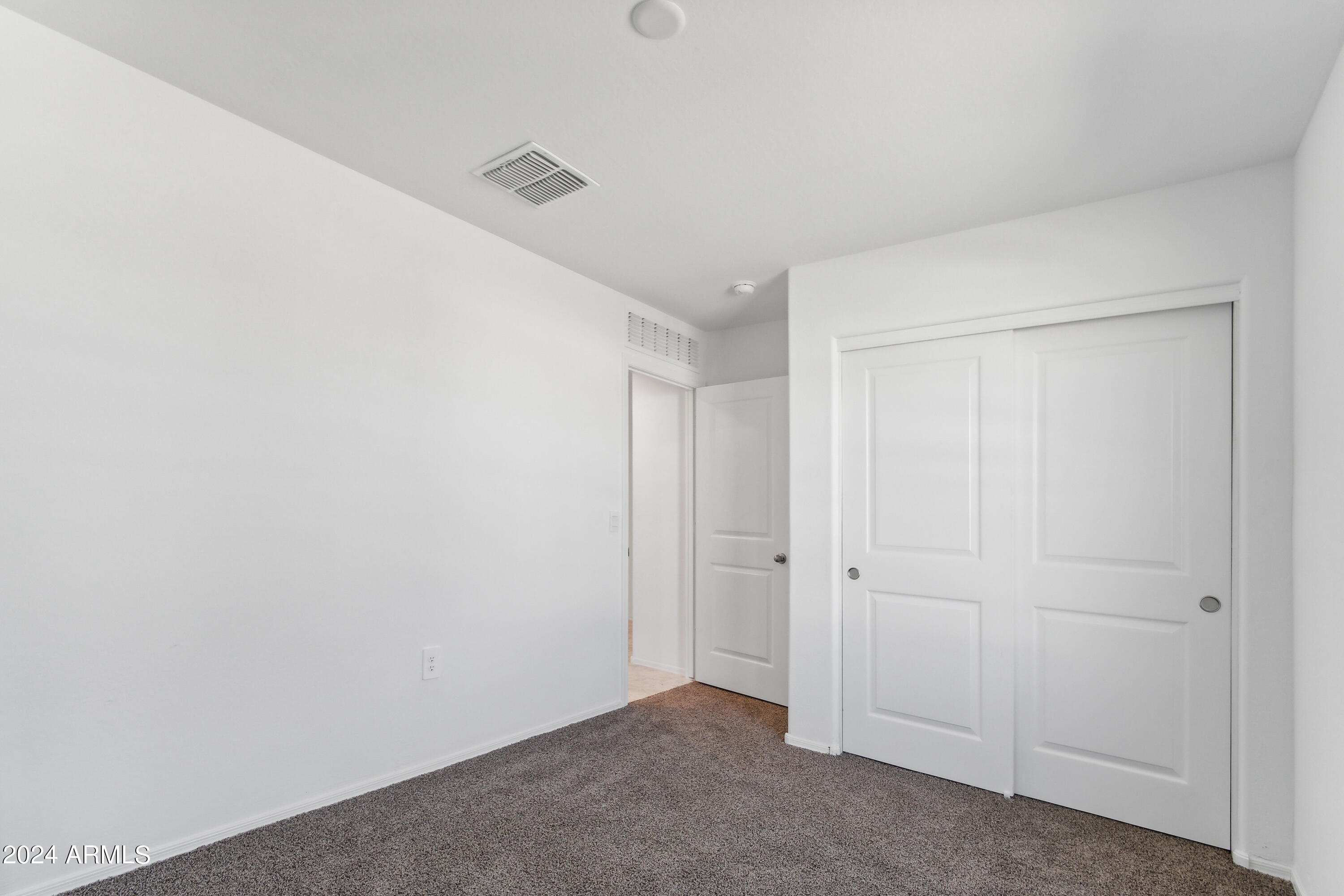 5557 E Arctic Lane