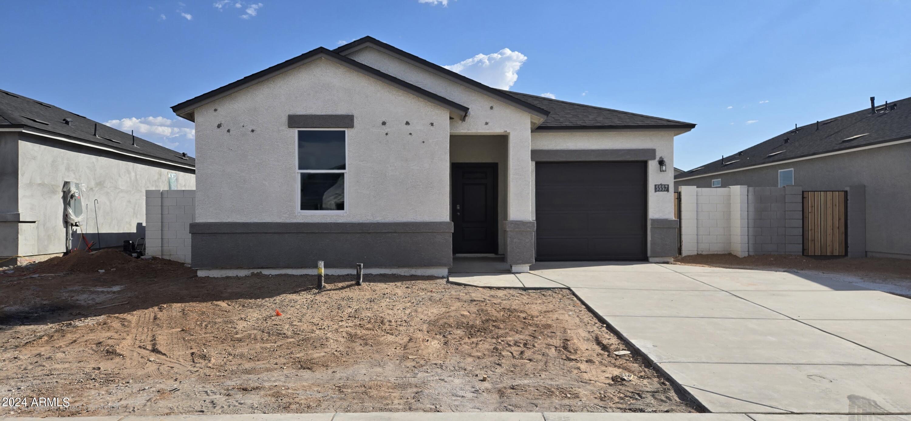 5557 E Arctic Lane