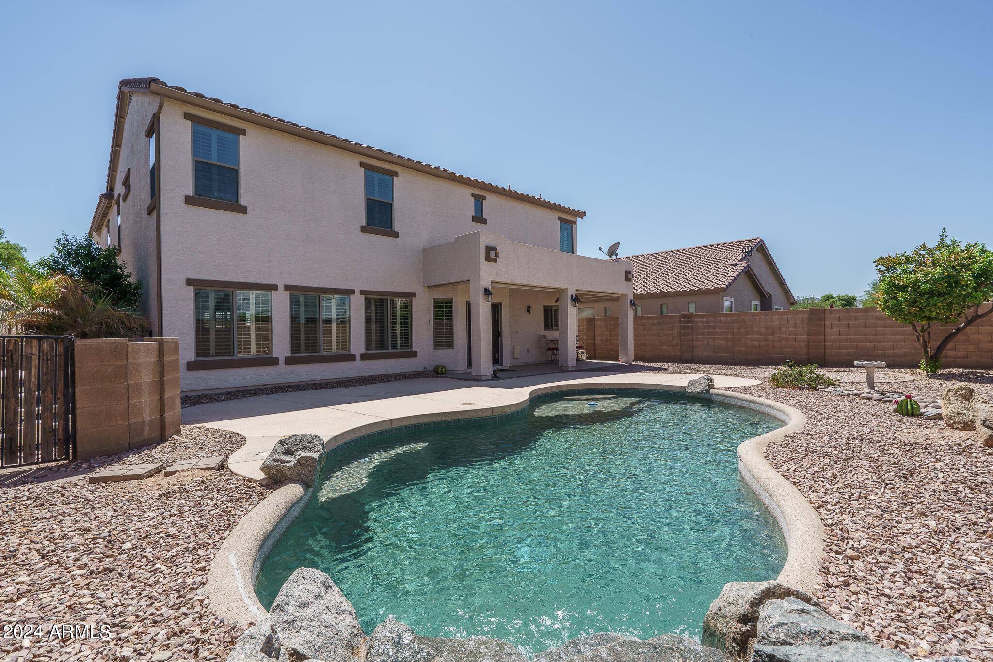 17872 W GELDING Drive
