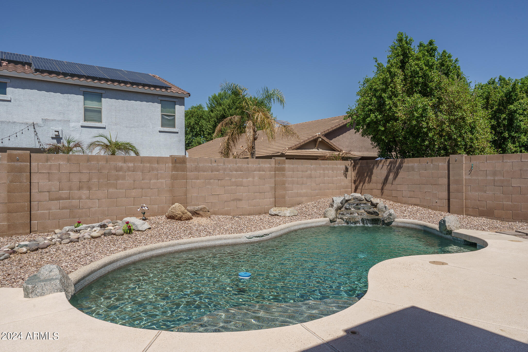 17872 W GELDING Drive