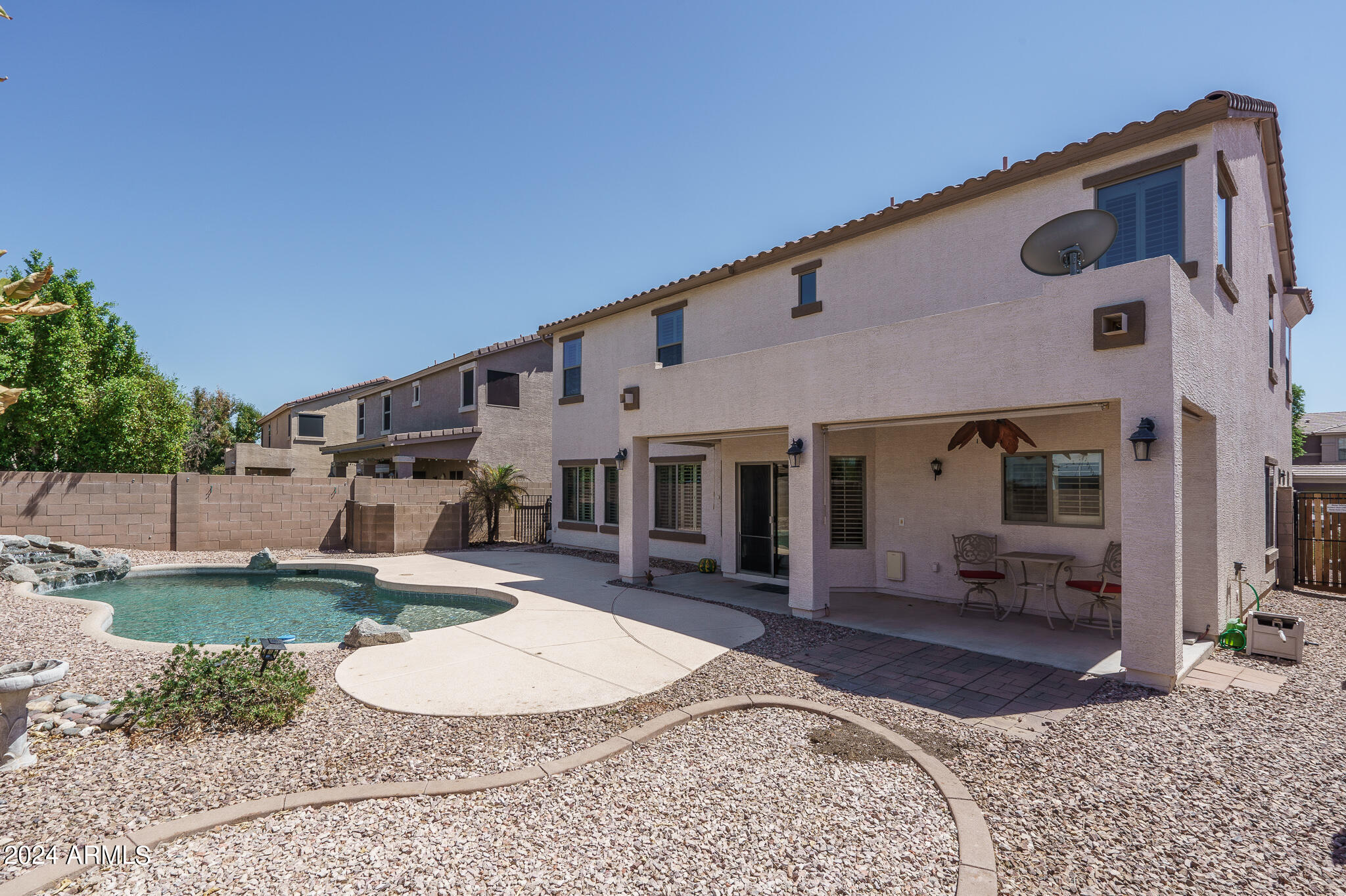17872 W GELDING Drive
