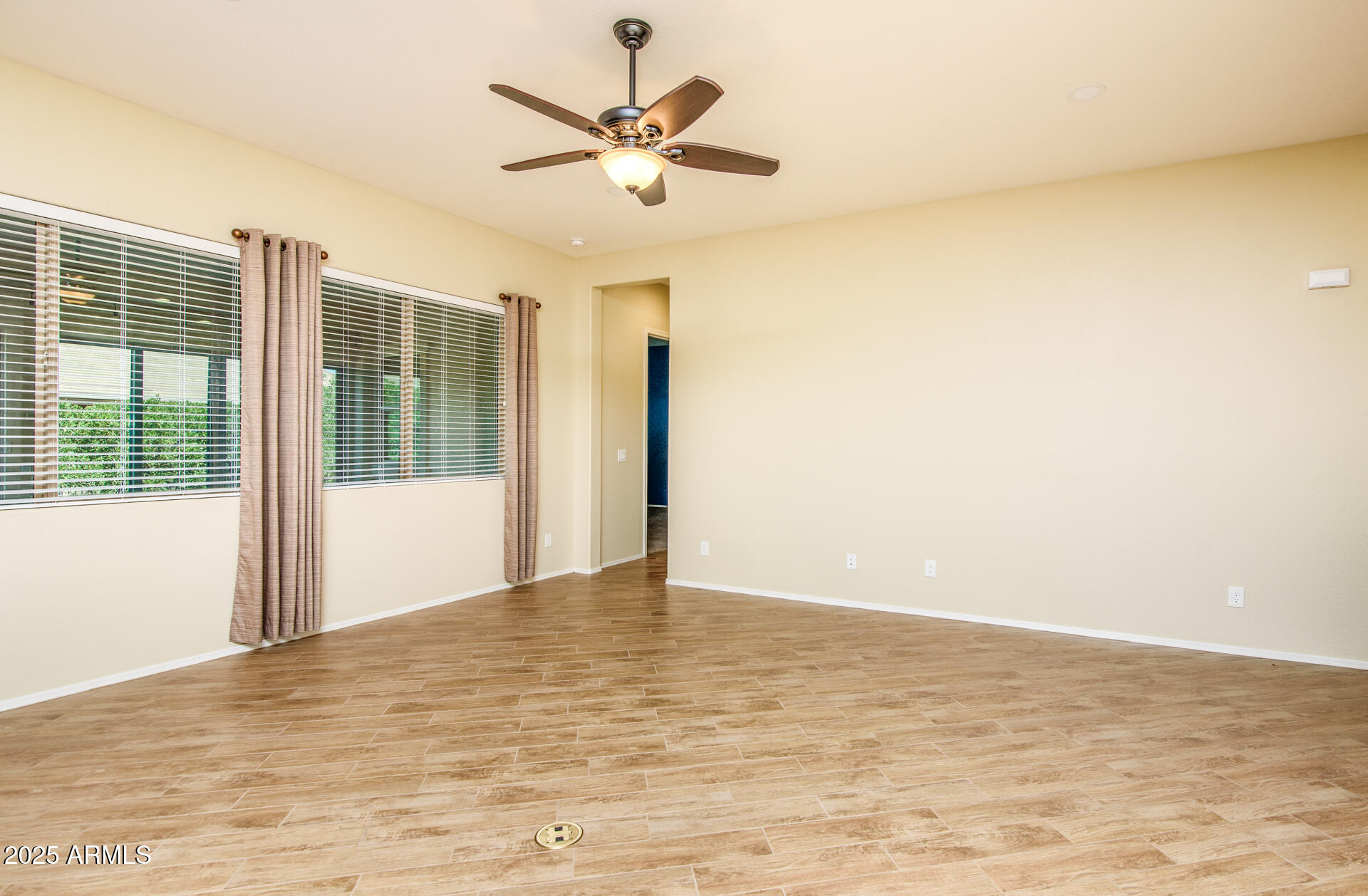 42086 W SOLITARE Drive