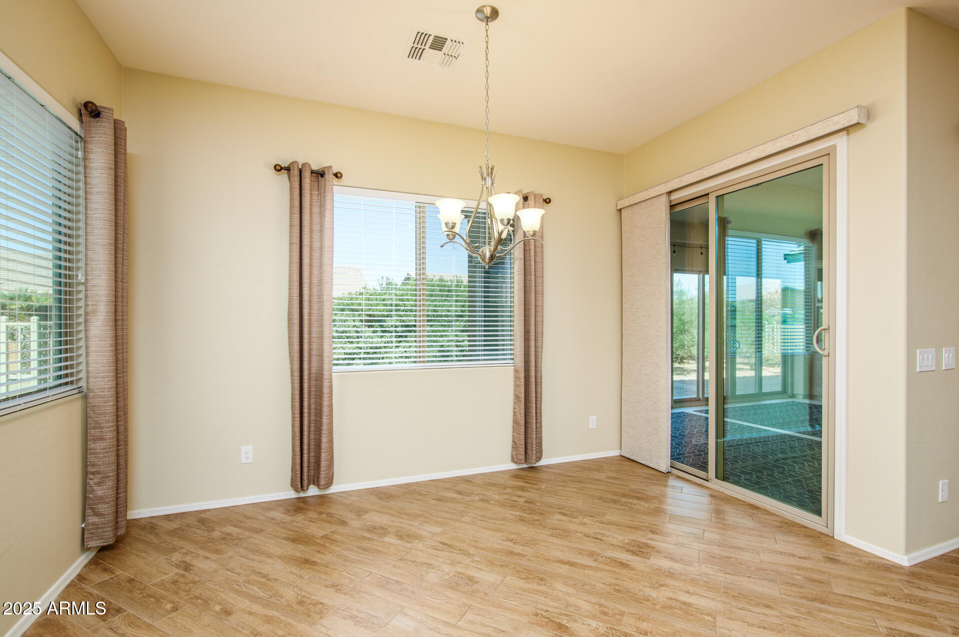 42086 W SOLITARE Drive