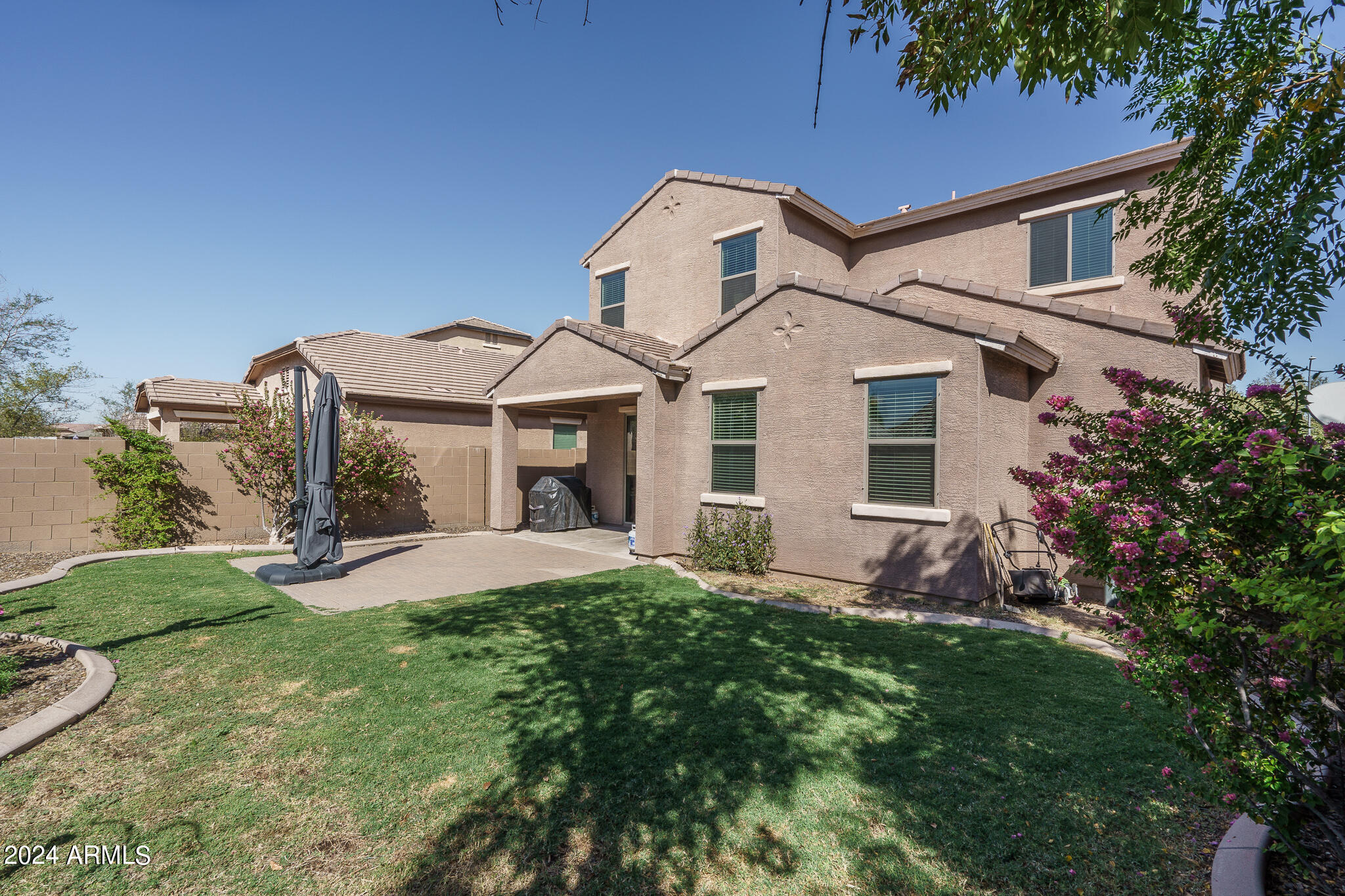 10025 W GROSS Avenue