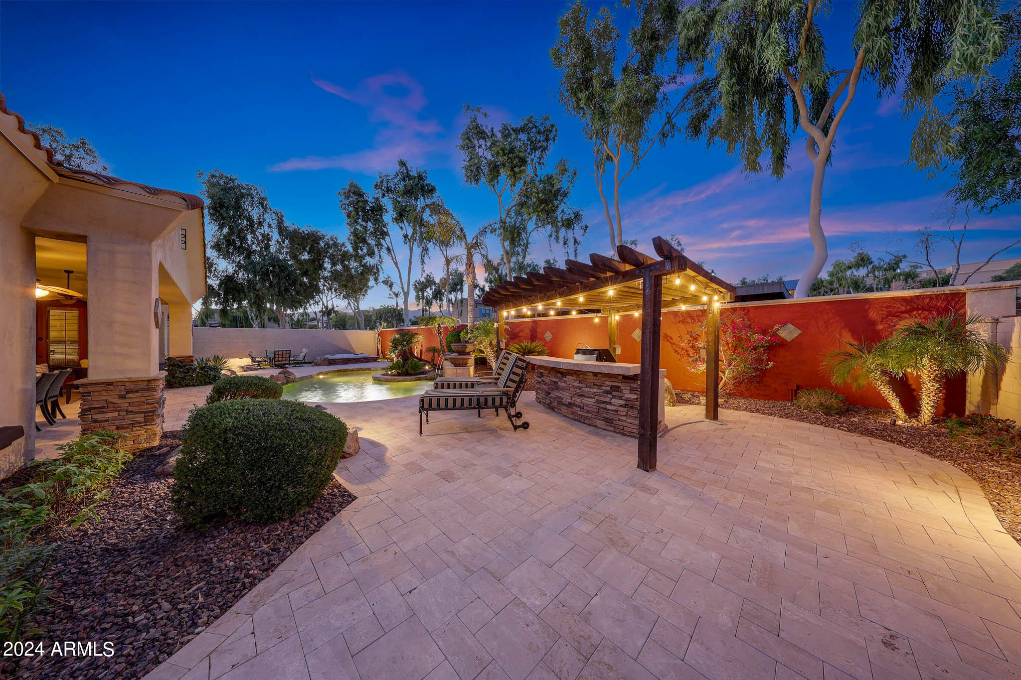 21064 W PROSPECTOR Way
