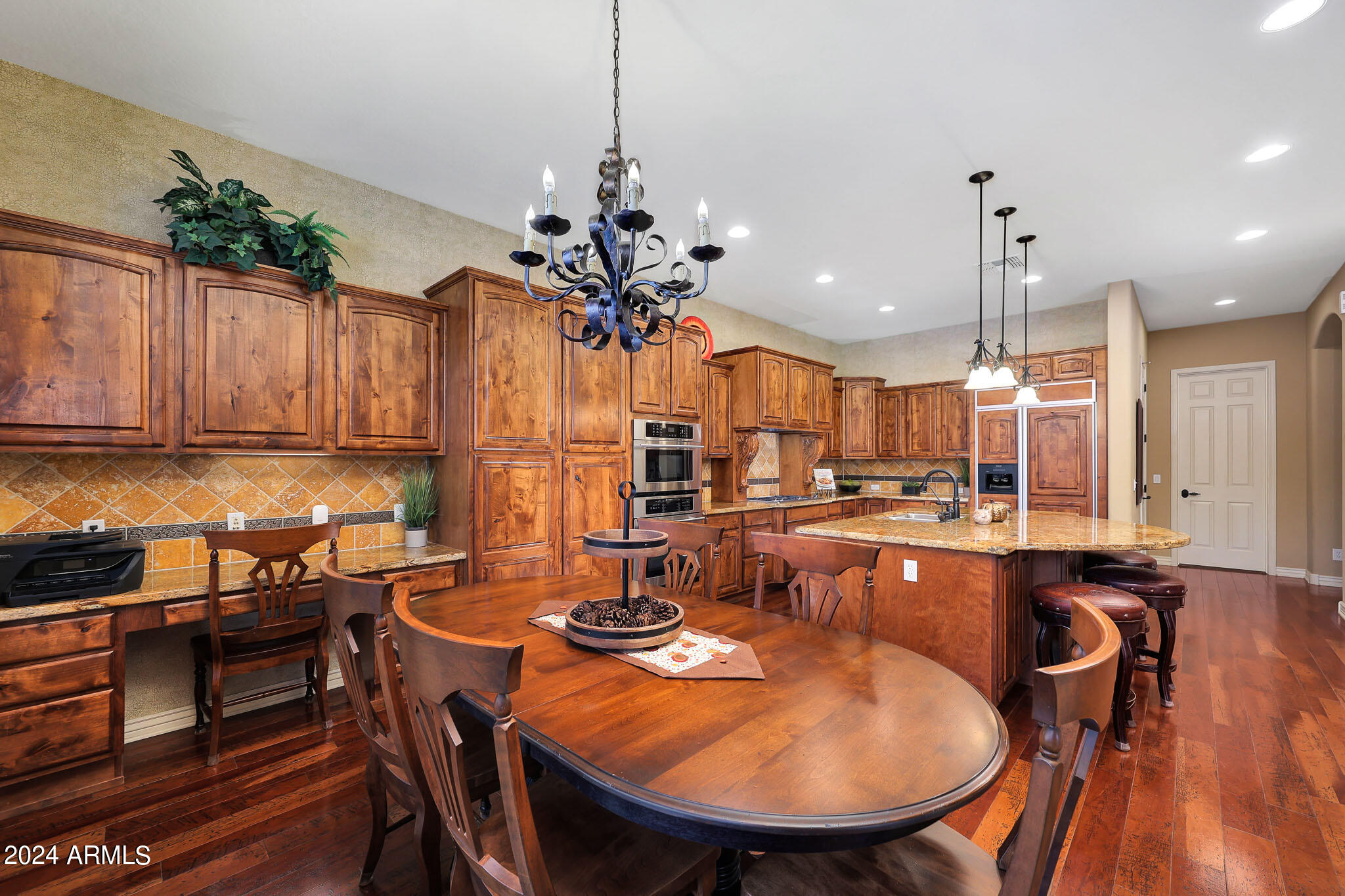 21064 W PROSPECTOR Way