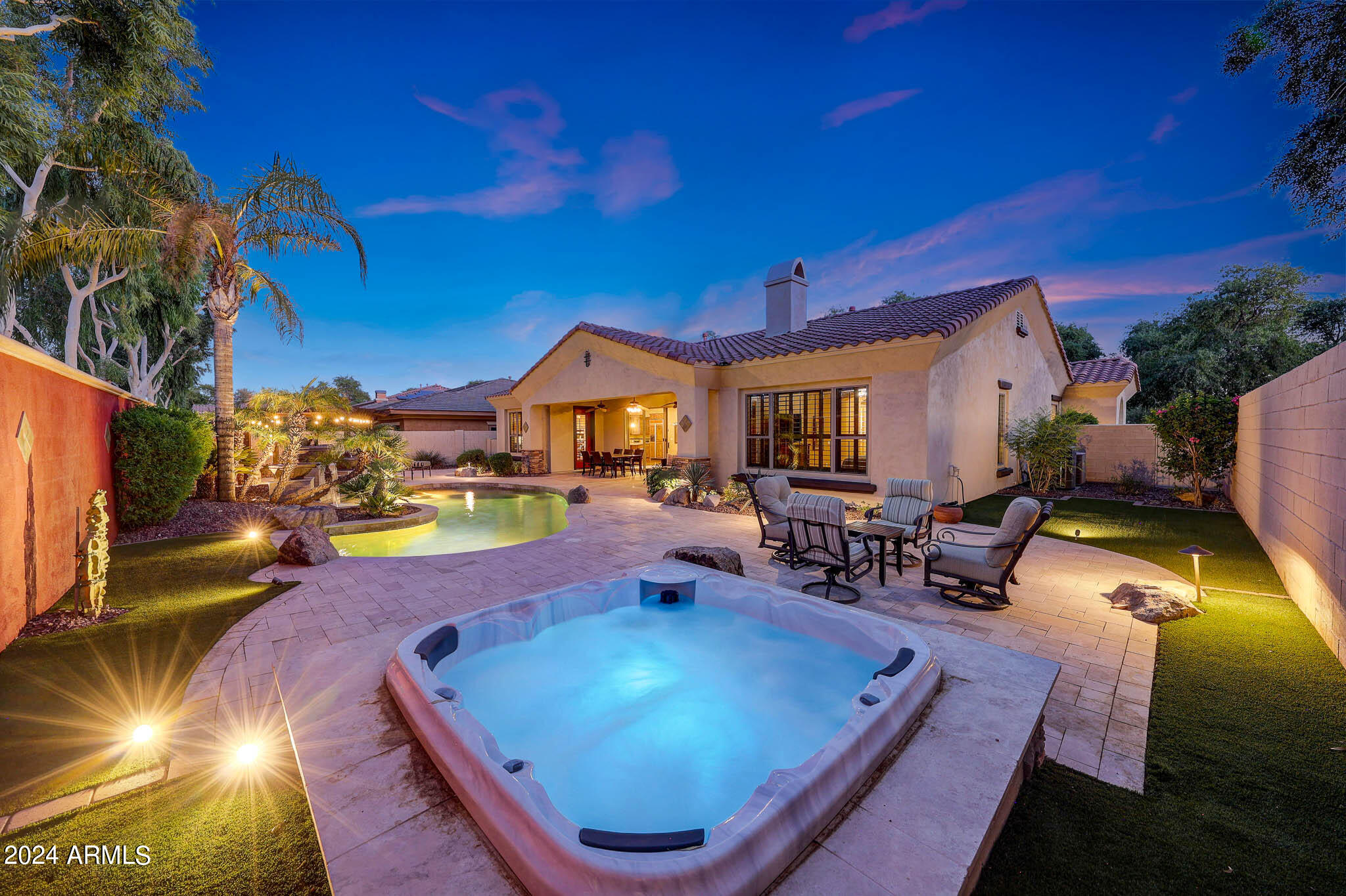 21064 W PROSPECTOR Way